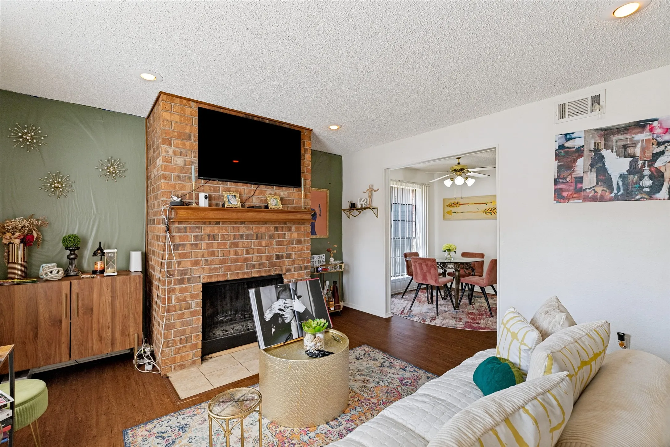 Duplex For Sale in Collin County , 7561-7571 Tournament Road, Frisco, Texas 75035, 6 Bedroom, 6 Bathroom, 2 Garage spaces, 2,422 Sqft, built in 1984, mls#21354277, Real Estate Agent in Frisco, Homes For Sale in Collin county, Homes For Sale in Frisco, Realtor in Frisco Texas, Real Estate Brokerage Independent Realty Texas, Luminita Cordes Realtor