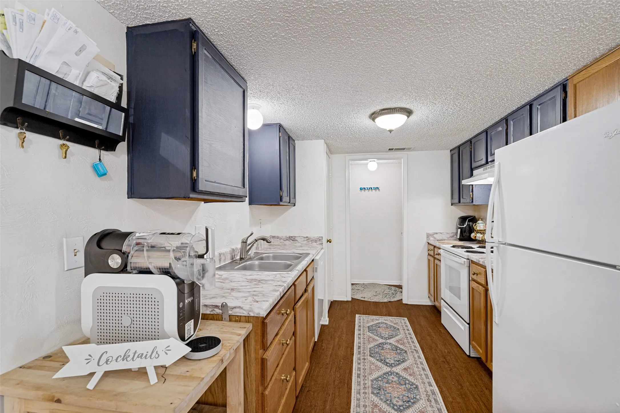 Duplex For Sale in Collin County , 7561-7571 Tournament Road, Frisco, Texas 75035, 6 Bedroom, 6 Bathroom, 2 Garage spaces, 2,422 Sqft, built in 1984, mls#21354277, Real Estate Agent in Frisco, Homes For Sale in Collin county, Homes For Sale in Frisco, Realtor in Frisco Texas, Real Estate Brokerage Independent Realty Texas, Luminita Cordes Realtor