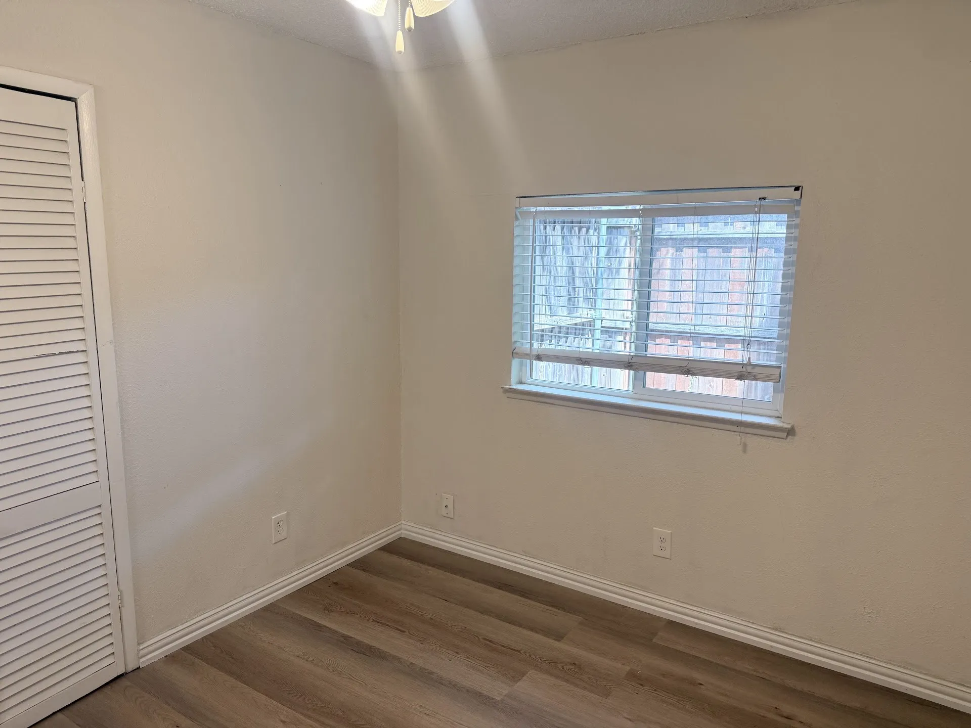 Single Family Residence For Rent in Dallas County , 2104 Sunrise Trail, Richardson, Texas 75081, 3 Bedroom, 2 Bathroom, 1 Garage spaces, 1,444 Sqft, built in 1970, mls#21354647, Real Estate Agent in Richardson, Homes For Rent in Dallas county, Homes For Rent in Richardson, Realtor in Richardson Texas, Real Estate Brokerage Independent Realty Texas, Luminita Cordes Realtor