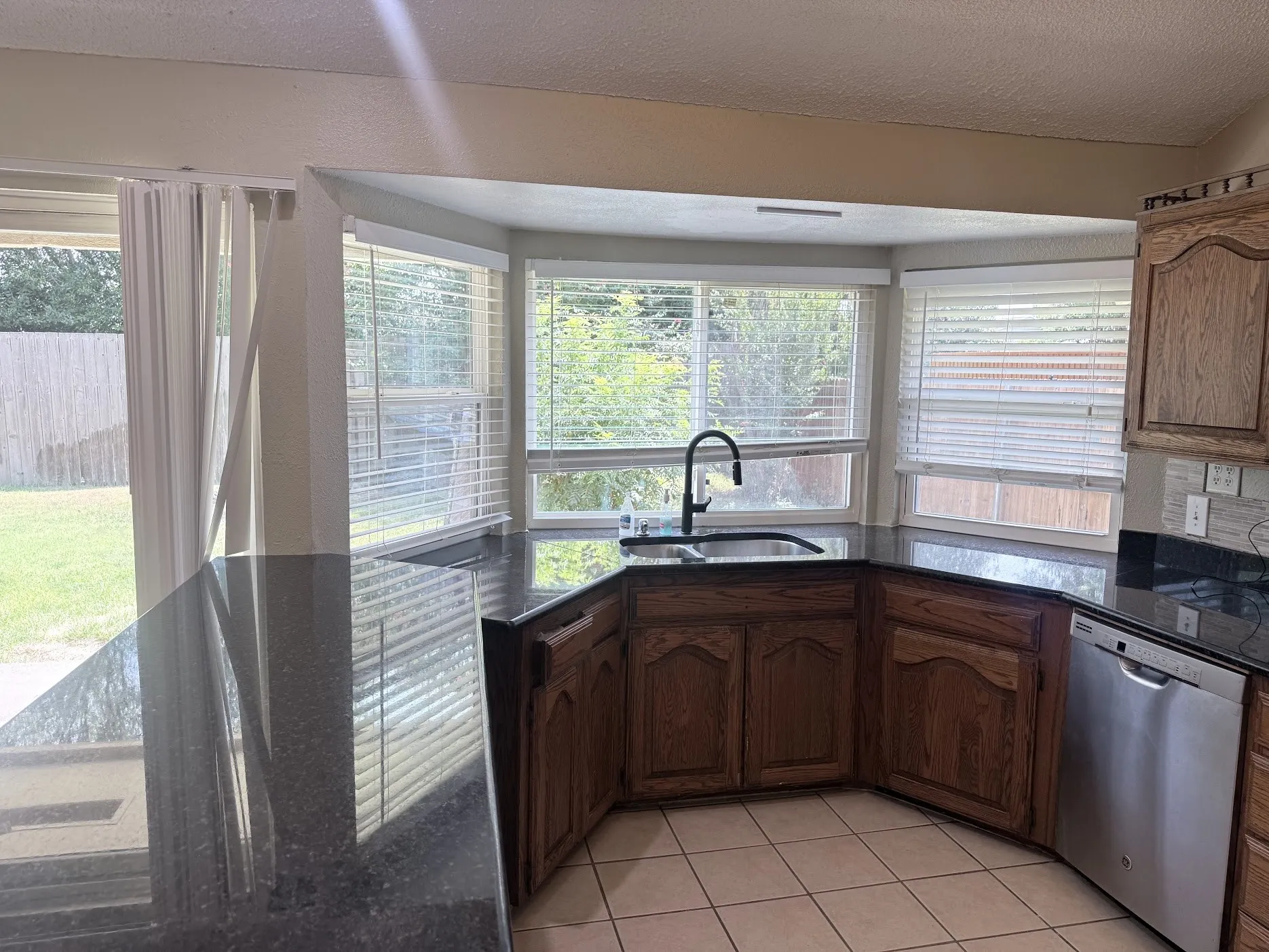 Single Family Residence For Rent in Dallas County , 2104 Sunrise Trail, Richardson, Texas 75081, 3 Bedroom, 2 Bathroom, 1 Garage spaces, 1,444 Sqft, built in 1970, mls#21354647, Real Estate Agent in Richardson, Homes For Rent in Dallas county, Homes For Rent in Richardson, Realtor in Richardson Texas, Real Estate Brokerage Independent Realty Texas, Luminita Cordes Realtor