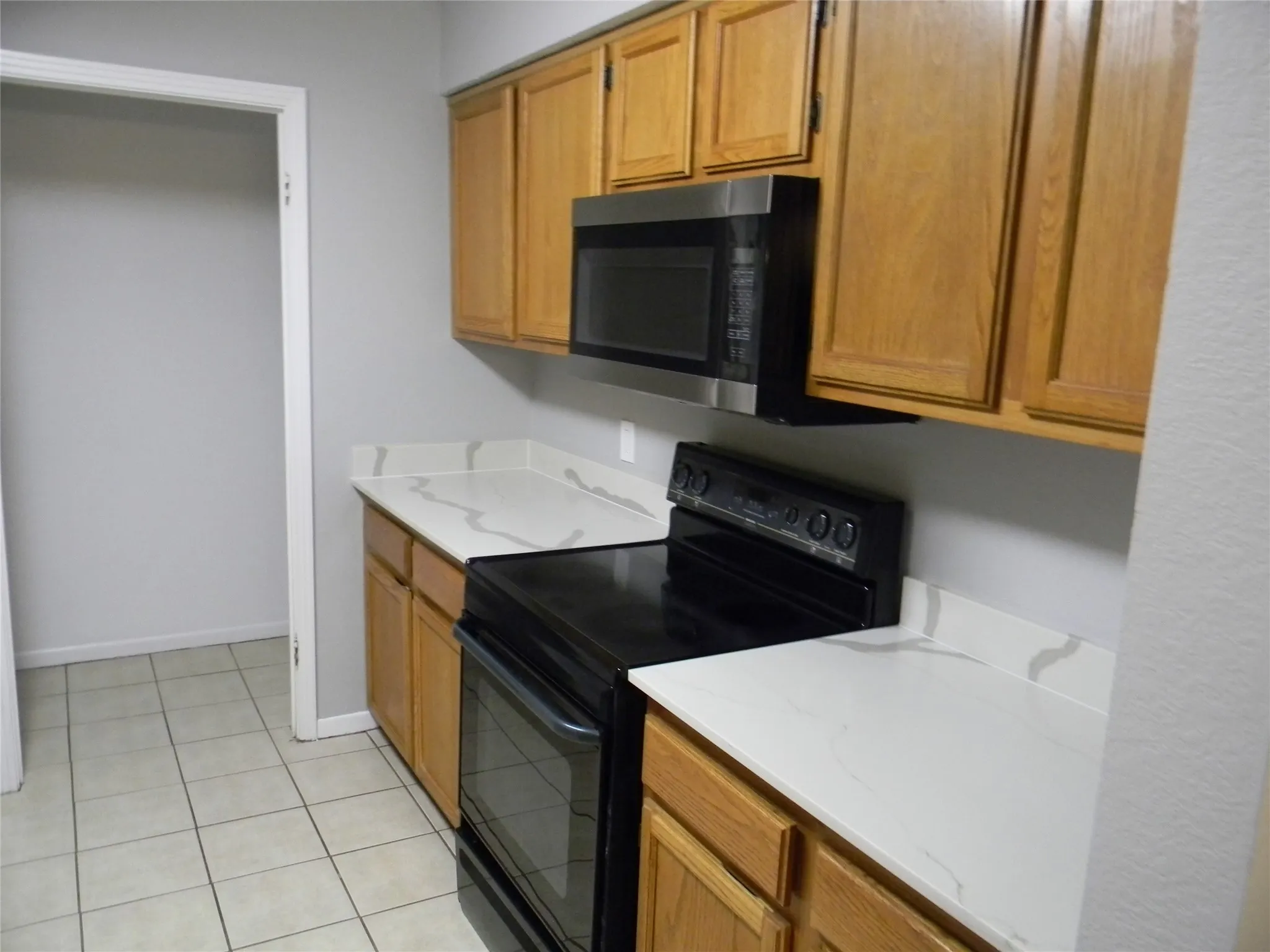 Duplex For Rent in Tarrant County , 6314 MARK Court, North Richland Hills, Texas 76182, 3 Bedroom, 2 Bathroom, 2 Garage spaces, 1,440 Sqft, built in 1986, mls#21354799, Real Estate Agent in North Richland Hills, Homes For Rent in Tarrant county, Homes For Rent in North Richland Hills, Realtor in North Richland Hills Texas, Real Estate Brokerage Independent Realty Texas, Luminita Cordes Realtor