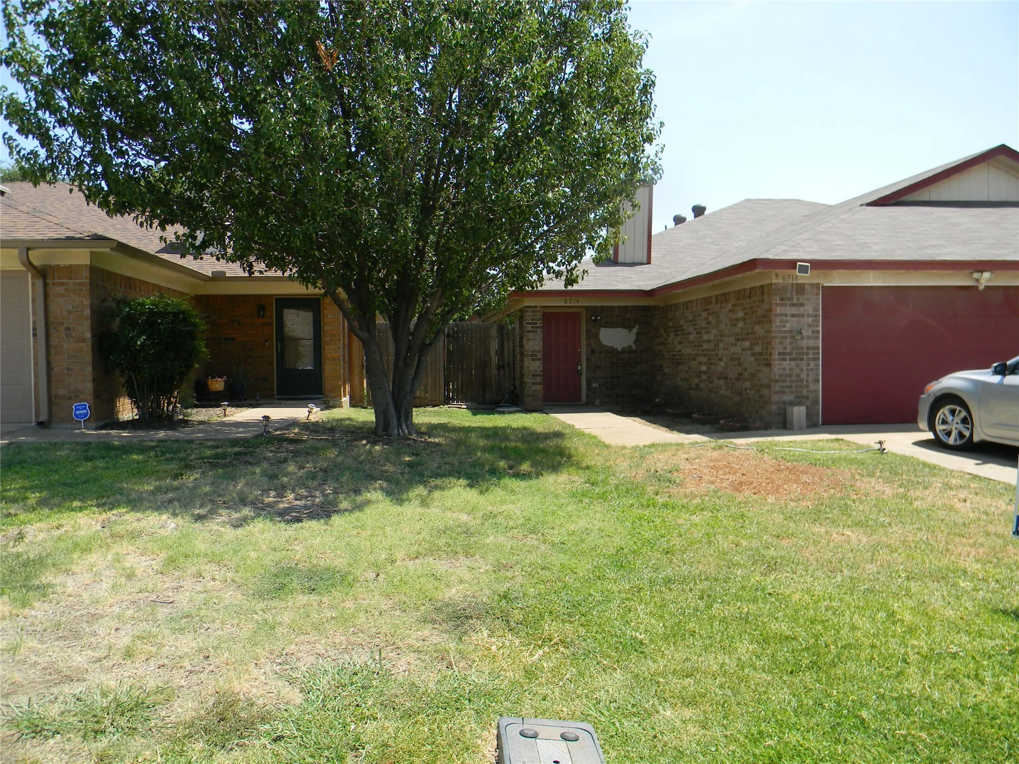 Duplex For Rent