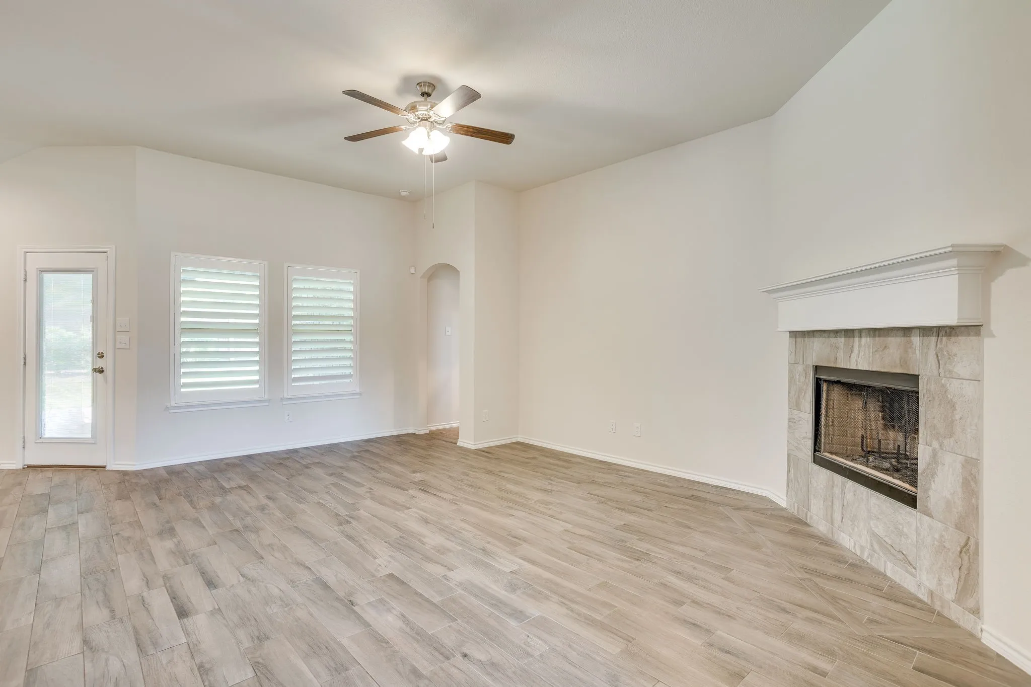 Single Family Residence For Sale in Johnson County , 1533 Grassy Meadows Drive, Burleson, Texas 76058, 4 Bedroom, 2 Bathroom, 2 Garage spaces, 1,870 Sqft, built in 2019, mls#21354797, Real Estate Agent in Burleson, Homes For Sale in Johnson county, Homes For Sale in Burleson, Realtor in Burleson Texas, Real Estate Brokerage Independent Realty Texas, Luminita Cordes Realtor