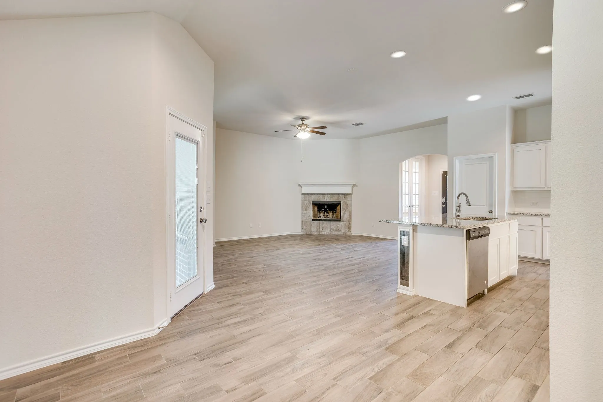 Single Family Residence For Sale in Johnson County , 1533 Grassy Meadows Drive, Burleson, Texas 76058, 4 Bedroom, 2 Bathroom, 2 Garage spaces, 1,870 Sqft, built in 2019, mls#21354797, Real Estate Agent in Burleson, Homes For Sale in Johnson county, Homes For Sale in Burleson, Realtor in Burleson Texas, Real Estate Brokerage Independent Realty Texas, Luminita Cordes Realtor