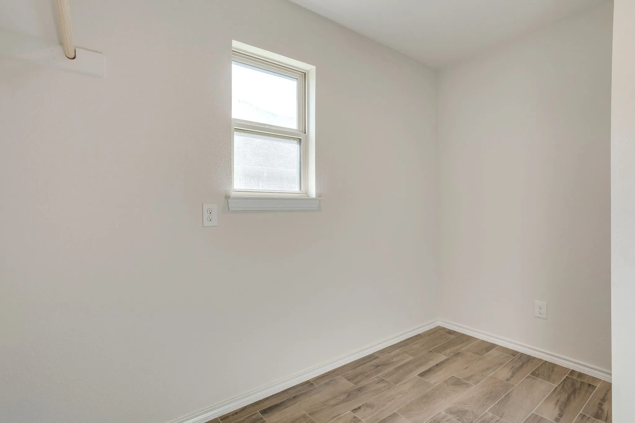 Single Family Residence For Sale in Johnson County , 1533 Grassy Meadows Drive, Burleson, Texas 76058, 4 Bedroom, 2 Bathroom, 2 Garage spaces, 1,870 Sqft, built in 2019, mls#21354797, Real Estate Agent in Burleson, Homes For Sale in Johnson county, Homes For Sale in Burleson, Realtor in Burleson Texas, Real Estate Brokerage Independent Realty Texas, Luminita Cordes Realtor