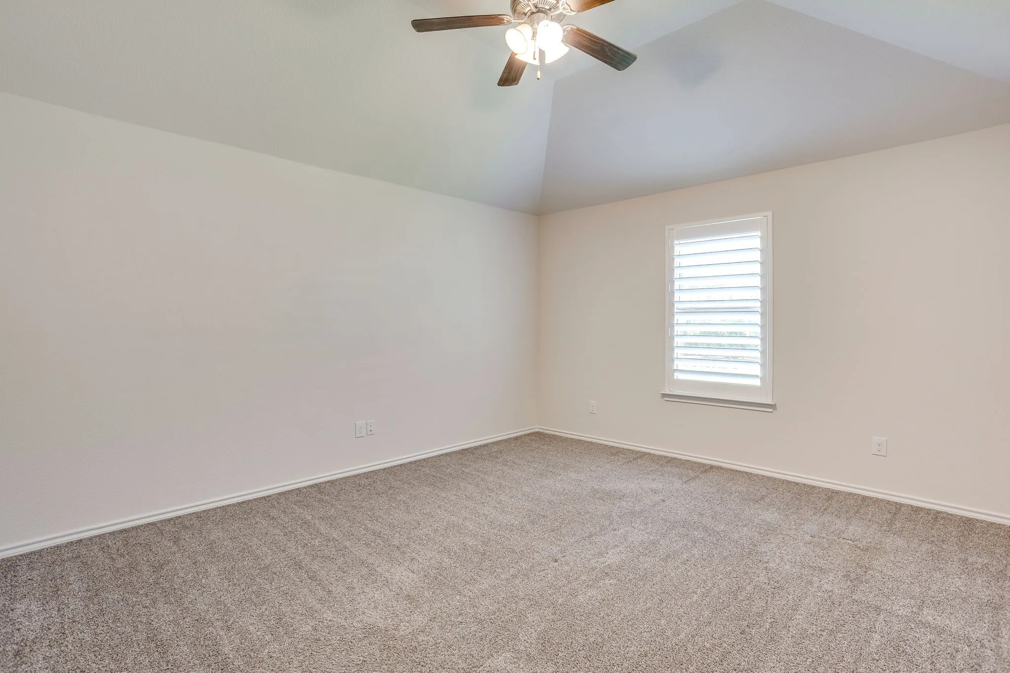 Single Family Residence For Sale in Johnson County , 1533 Grassy Meadows Drive, Burleson, Texas 76058, 4 Bedroom, 2 Bathroom, 2 Garage spaces, 1,870 Sqft, built in 2019, mls#21354797, Real Estate Agent in Burleson, Homes For Sale in Johnson county, Homes For Sale in Burleson, Realtor in Burleson Texas, Real Estate Brokerage Independent Realty Texas, Luminita Cordes Realtor