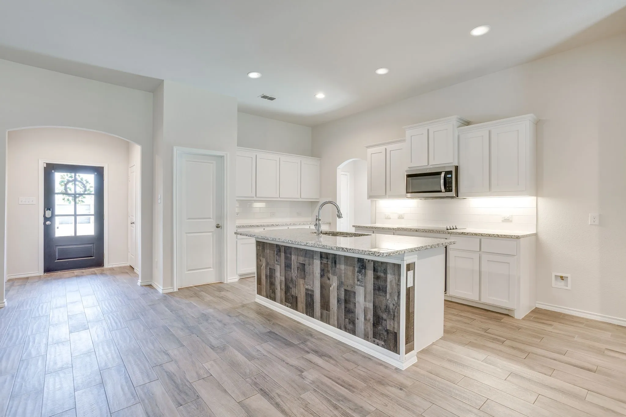 Single Family Residence For Sale in Johnson County , 1533 Grassy Meadows Drive, Burleson, Texas 76058, 4 Bedroom, 2 Bathroom, 2 Garage spaces, 1,870 Sqft, built in 2019, mls#21354797, Real Estate Agent in Burleson, Homes For Sale in Johnson county, Homes For Sale in Burleson, Realtor in Burleson Texas, Real Estate Brokerage Independent Realty Texas, Luminita Cordes Realtor