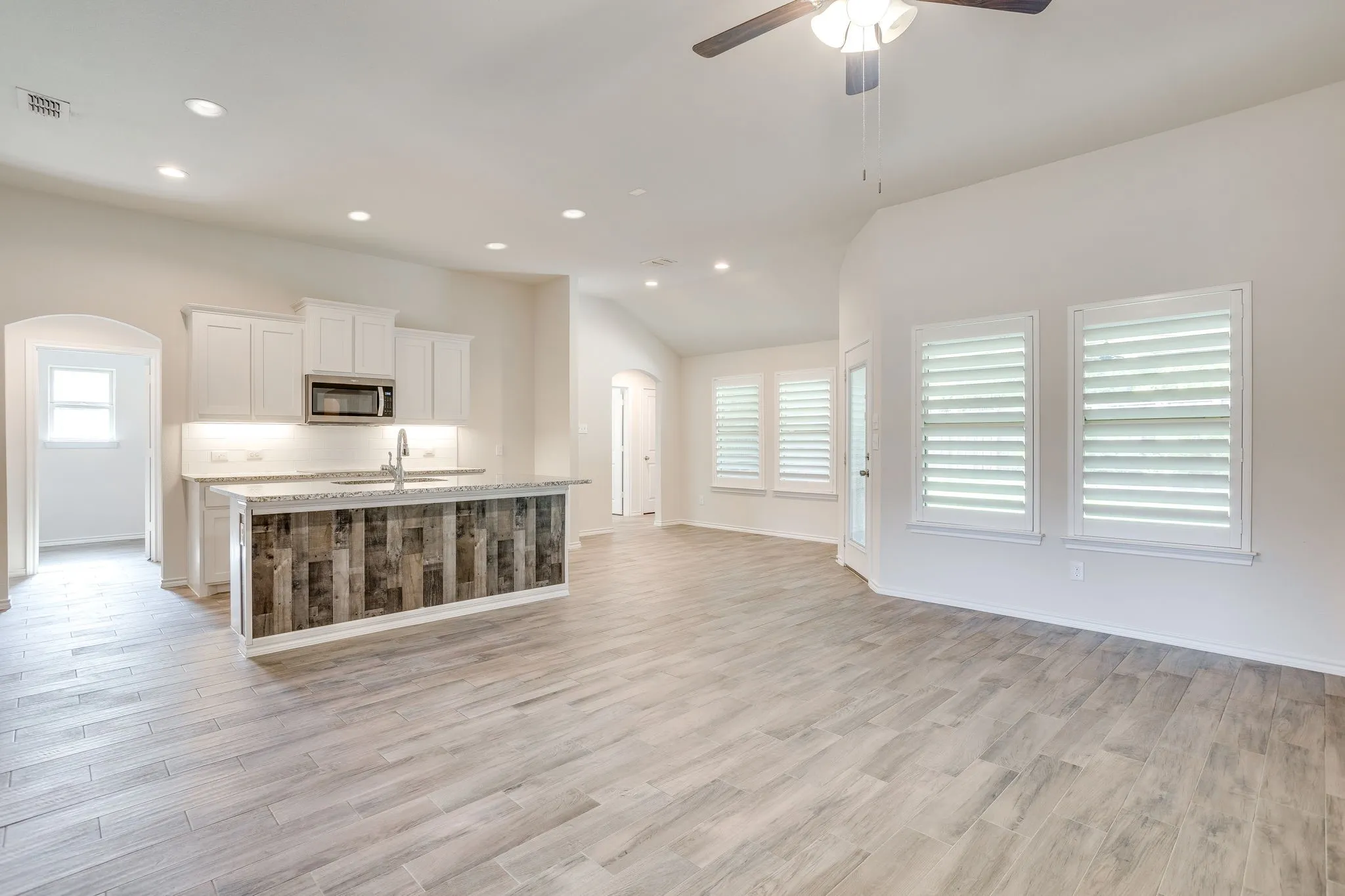 Single Family Residence For Sale in Johnson County , 1533 Grassy Meadows Drive, Burleson, Texas 76058, 4 Bedroom, 2 Bathroom, 2 Garage spaces, 1,870 Sqft, built in 2019, mls#21354797, Real Estate Agent in Burleson, Homes For Sale in Johnson county, Homes For Sale in Burleson, Realtor in Burleson Texas, Real Estate Brokerage Independent Realty Texas, Luminita Cordes Realtor