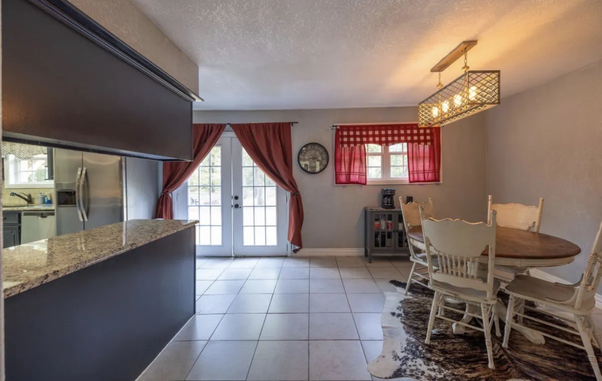 Single Family Residence For Sale in Van Zandt County , 503 Vz County Road 2426, Canton, Texas 75103, 5 Bedroom, 2 Bathroom, Garage spaces, 1,713 Sqft, built in 1980, mls#21354809, Real Estate Agent in Canton, Homes For Sale in Van Zandt county, Homes For Sale in Canton, Realtor in Canton Texas, Real Estate Brokerage Independent Realty Texas, Luminita Cordes Realtor