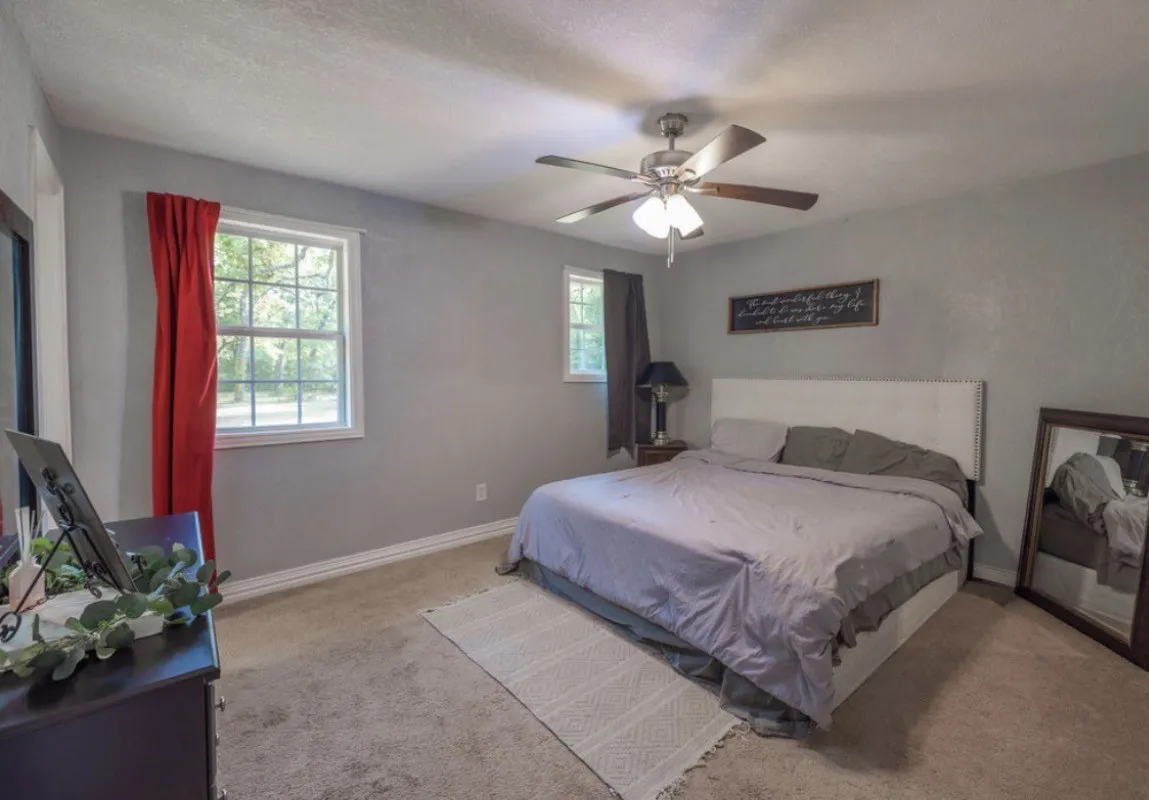 Single Family Residence For Sale in Van Zandt County , 503 Vz County Road 2426, Canton, Texas 75103, 5 Bedroom, 2 Bathroom, Garage spaces, 1,713 Sqft, built in 1980, mls#21354809, Real Estate Agent in Canton, Homes For Sale in Van Zandt county, Homes For Sale in Canton, Realtor in Canton Texas, Real Estate Brokerage Independent Realty Texas, Luminita Cordes Realtor