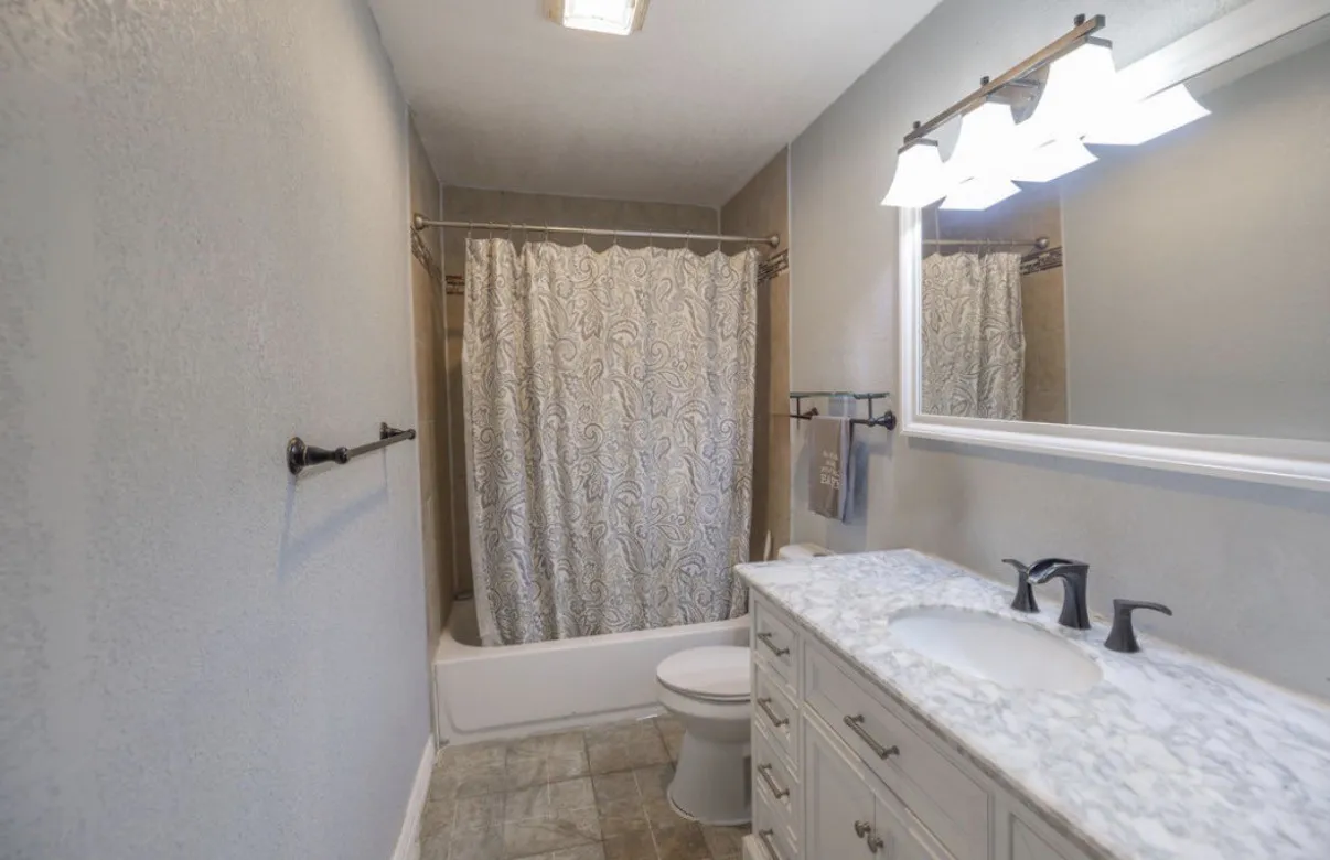 Single Family Residence For Sale in Van Zandt County , 503 Vz County Road 2426, Canton, Texas 75103, 5 Bedroom, 2 Bathroom, Garage spaces, 1,713 Sqft, built in 1980, mls#21354809, Real Estate Agent in Canton, Homes For Sale in Van Zandt county, Homes For Sale in Canton, Realtor in Canton Texas, Real Estate Brokerage Independent Realty Texas, Luminita Cordes Realtor