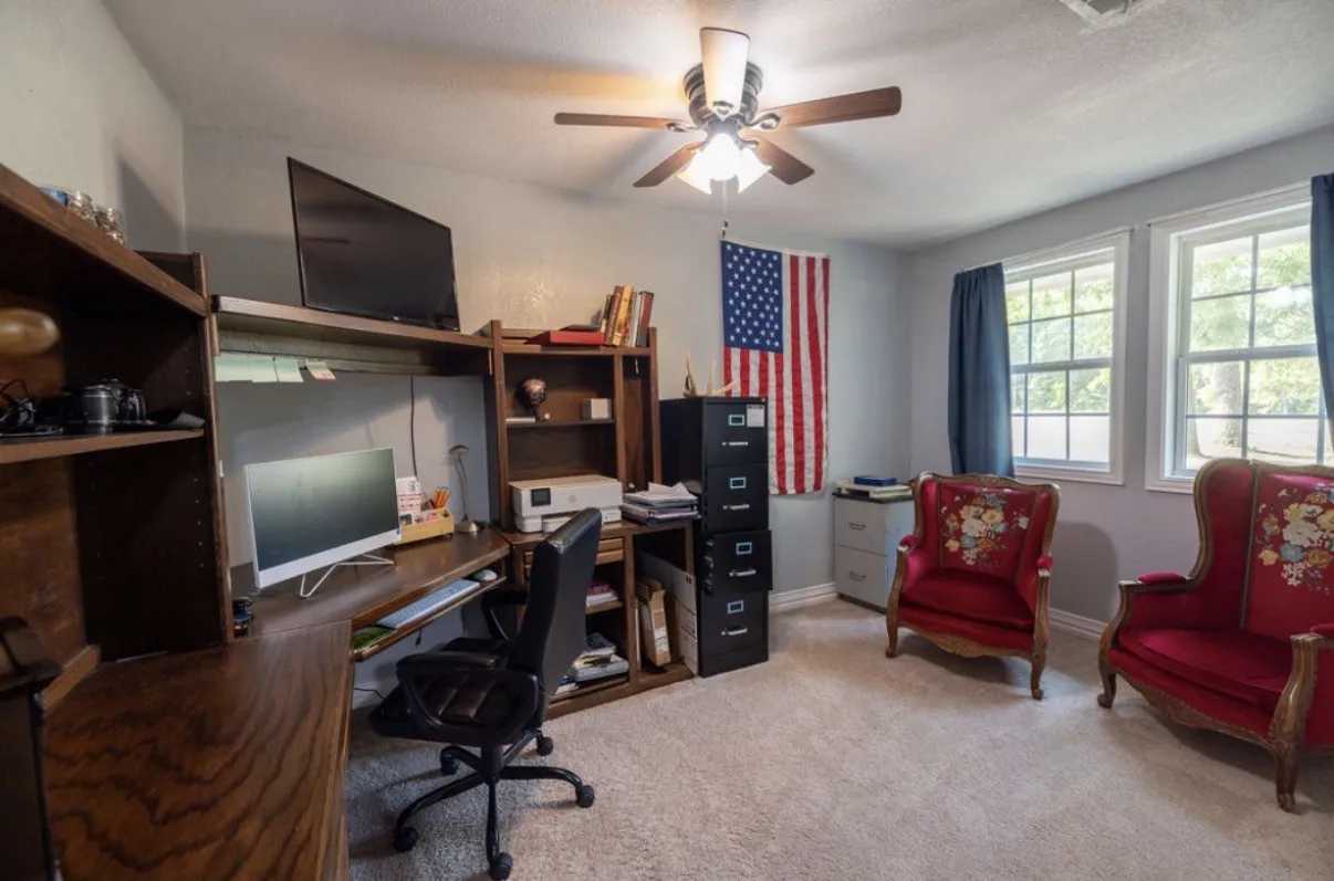 Single Family Residence For Sale in Van Zandt County , 503 Vz County Road 2426, Canton, Texas 75103, 5 Bedroom, 2 Bathroom, Garage spaces, 1,713 Sqft, built in 1980, mls#21354809, Real Estate Agent in Canton, Homes For Sale in Van Zandt county, Homes For Sale in Canton, Realtor in Canton Texas, Real Estate Brokerage Independent Realty Texas, Luminita Cordes Realtor