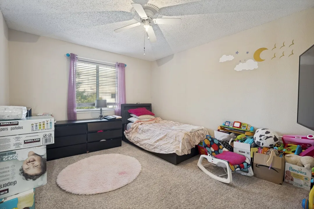 Single Family Residence For Sale in Denton County , 1572 Brookstone Drive, Little Elm, Texas 75068, 4 Bedroom, 3 Bathroom, 2 Garage spaces, 2,359 Sqft, built in 2000, mls#21354486, Real Estate Agent in Little Elm, Homes For Sale in Denton county, Homes For Sale in Little Elm, Realtor in Little Elm Texas, Real Estate Brokerage Independent Realty Texas, Luminita Cordes Realtor