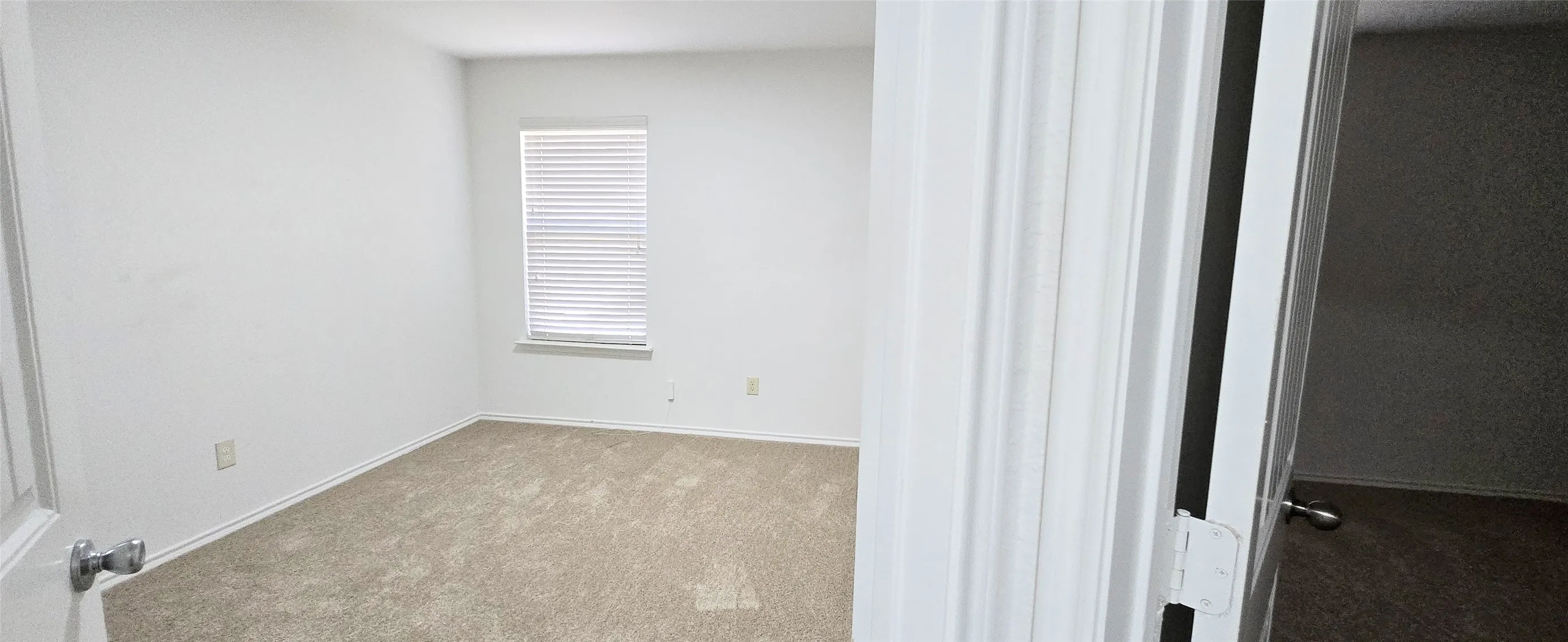 Single Family Residence For Rent in Collin County , 319 Elam Drive, Anna, Texas 75409, 4 Bedroom, 2 Bathroom, 2 Garage spaces, 1,645 Sqft, built in 2014, mls#21354819, Real Estate Agent in Anna, Homes For Rent in Collin county, Homes For Rent in Anna, Realtor in Anna Texas, Real Estate Brokerage Independent Realty Texas, Luminita Cordes Realtor
