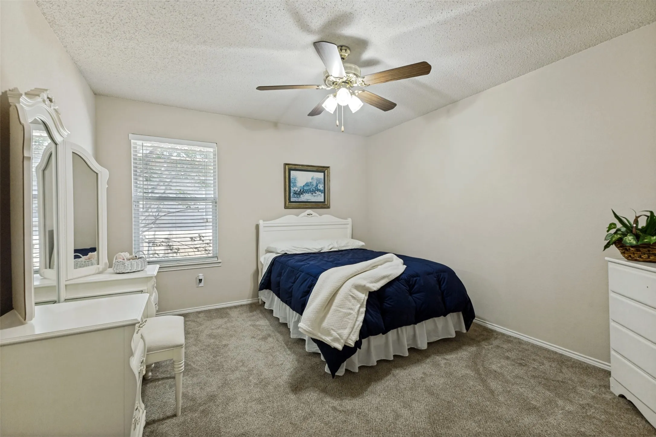 Single Family Residence For Sale in Dallas County , 2844 Goldfinch Drive, Mesquite, Texas 75181, 3 Bedroom, 2 Bathroom, 2 Garage spaces, 1,866 Sqft, built in 2003, mls#21354823, Real Estate Agent in Mesquite, Homes For Sale in Dallas county, Homes For Sale in Mesquite, Realtor in Mesquite Texas, Real Estate Brokerage Independent Realty Texas, Luminita Cordes Realtor