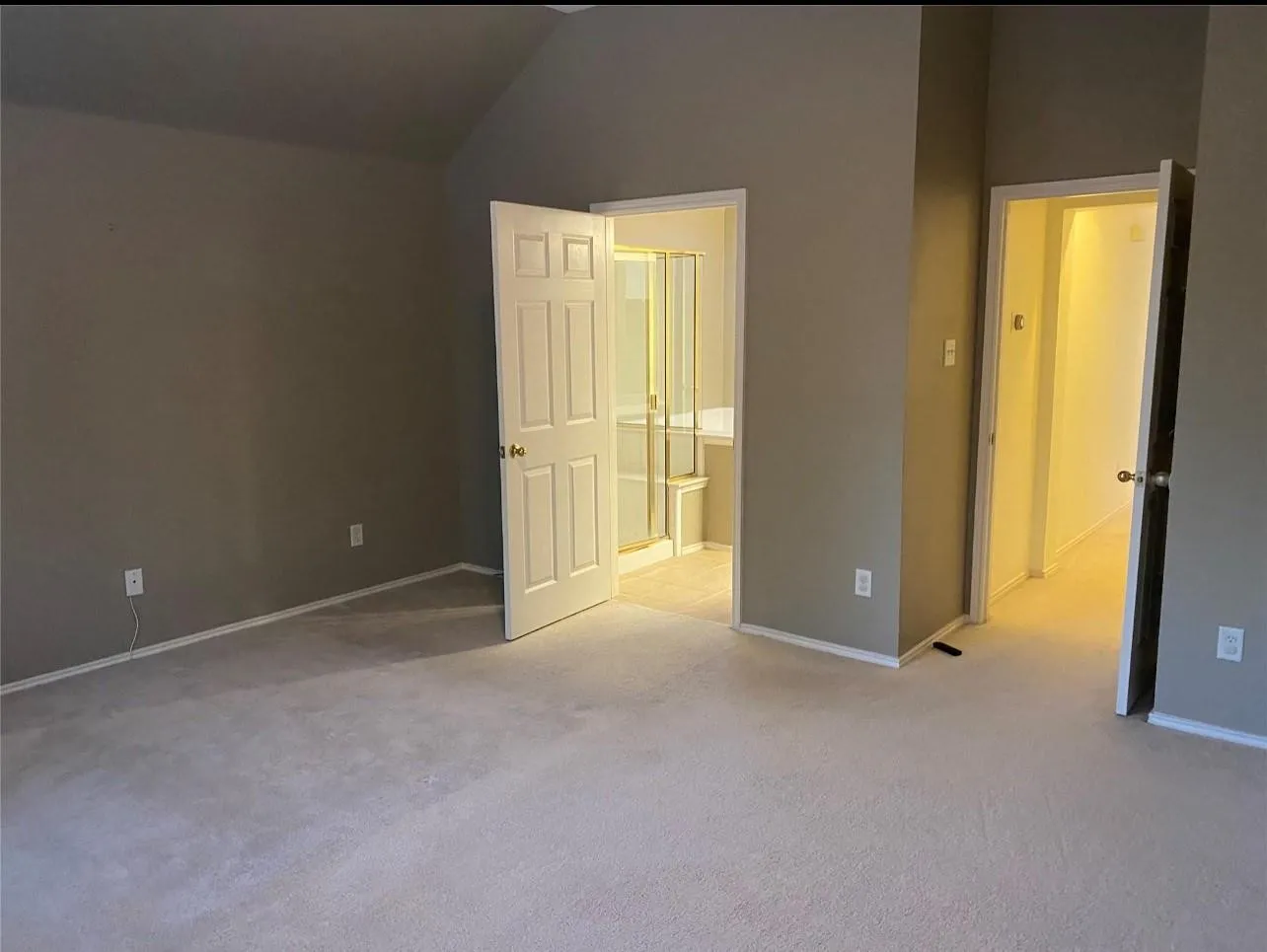 Single Family Residence For Rent in Tarrant County , 3108 Rustic Meadows Drive, Bedford, Texas 76021, 4 Bedroom, 3 Bathroom, 2 Garage spaces, 2,265 Sqft, built in 2003, mls#21354825, Real Estate Agent in Bedford, Homes For Rent in Tarrant county, Homes For Rent in Bedford, Realtor in Bedford Texas, Real Estate Brokerage Independent Realty Texas, Luminita Cordes Realtor