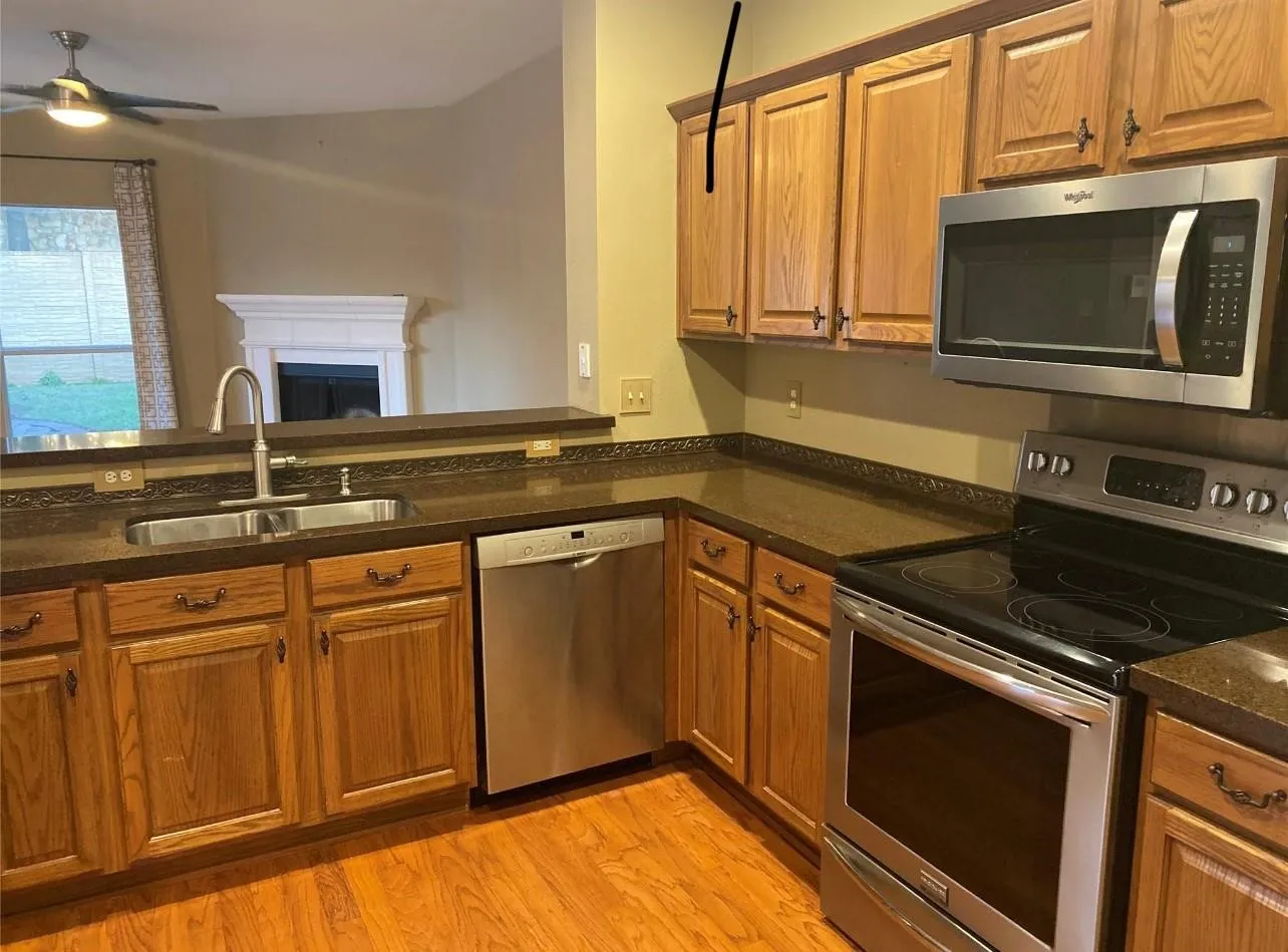 Single Family Residence For Rent in Tarrant County , 3108 Rustic Meadows Drive, Bedford, Texas 76021, 4 Bedroom, 3 Bathroom, 2 Garage spaces, 2,265 Sqft, built in 2003, mls#21354825, Real Estate Agent in Bedford, Homes For Rent in Tarrant county, Homes For Rent in Bedford, Realtor in Bedford Texas, Real Estate Brokerage Independent Realty Texas, Luminita Cordes Realtor