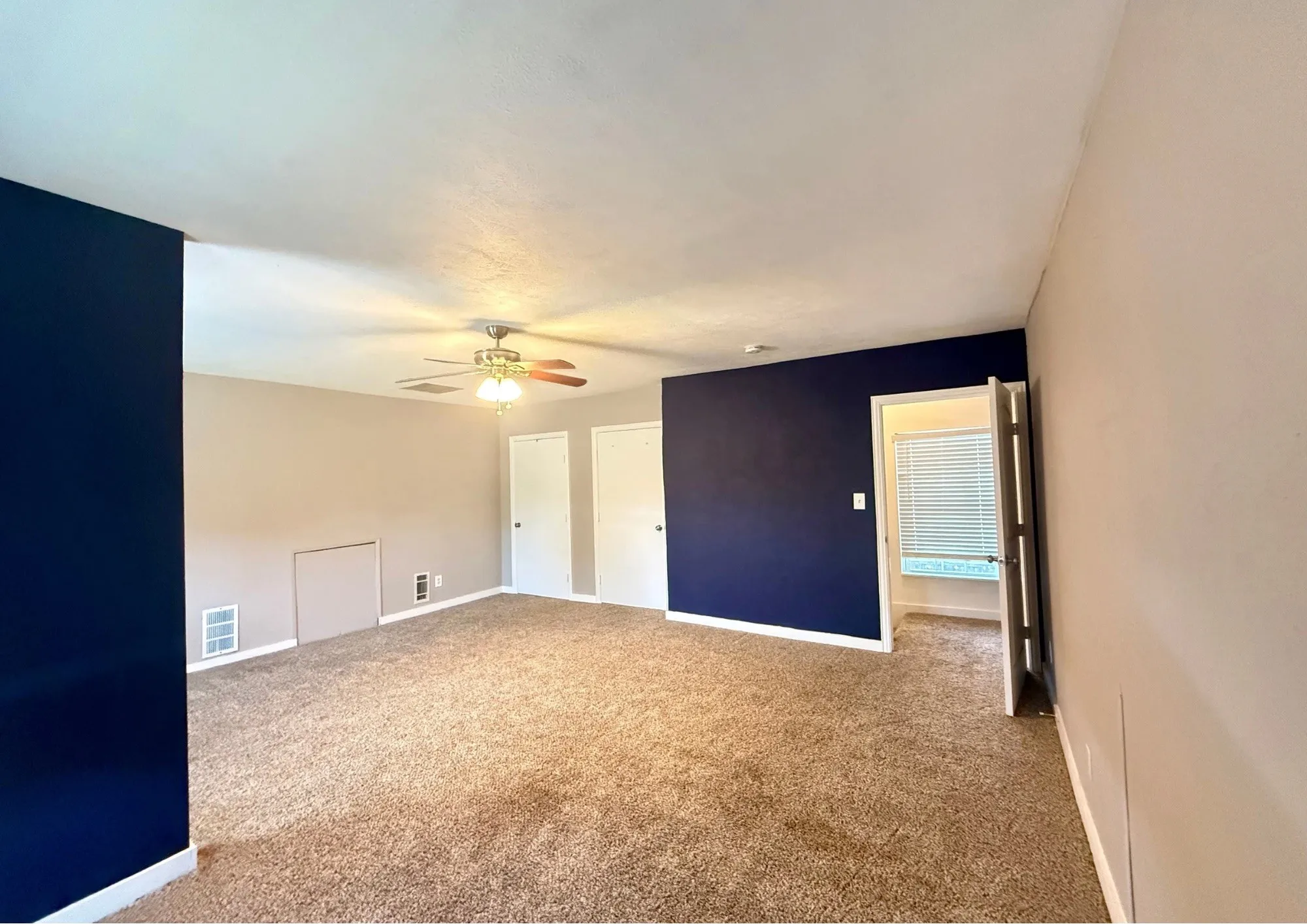 Single Family Residence For Sale in Dallas County , 8506 Londonderry Lane, Dallas, Texas 75228, 4 Bedroom, 2 Bathroom, 2 Garage spaces, 2,681 Sqft, built in 1977, mls#21354833, Real Estate Agent in Dallas, Homes For Sale in Dallas county, Homes For Sale in Dallas, Realtor in Dallas Texas, Real Estate Brokerage Independent Realty Texas, Luminita Cordes Realtor