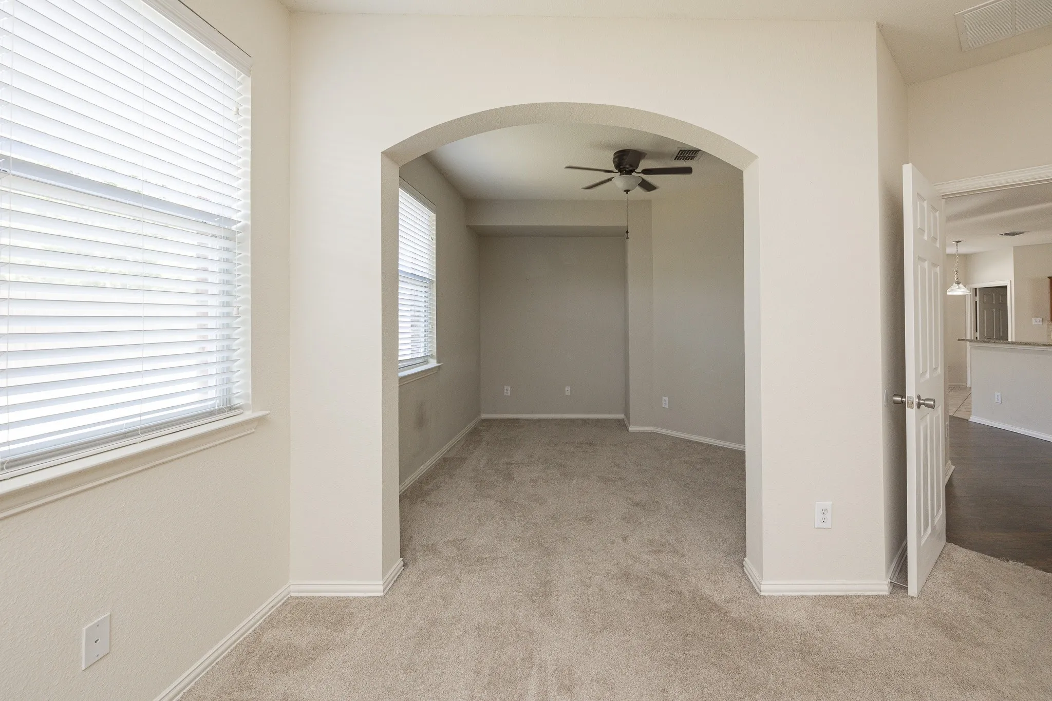 Single Family Residence For Rent in Collin County , 5728 Calloway Drive, Mc Kinney, Texas 75070, 3 Bedroom, 2 Bathroom, 2 Garage spaces, 1,796 Sqft, built in 2006, mls#21354834, Real Estate Agent in Mc Kinney, Homes For Rent in Collin county, Homes For Rent in Mc Kinney, Realtor in Mc Kinney Texas, Real Estate Brokerage Independent Realty Texas, Luminita Cordes Realtor