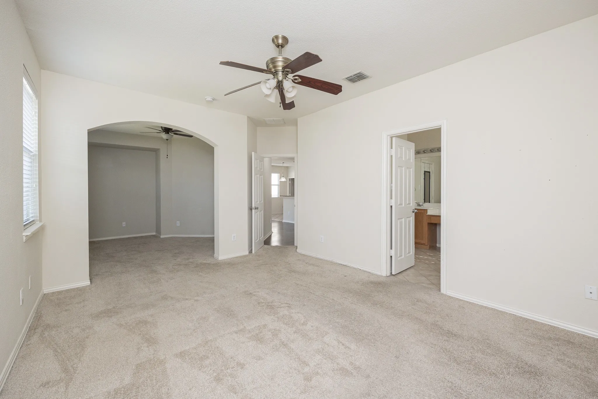 Single Family Residence For Rent in Collin County , 5728 Calloway Drive, Mc Kinney, Texas 75070, 3 Bedroom, 2 Bathroom, 2 Garage spaces, 1,796 Sqft, built in 2006, mls#21354834, Real Estate Agent in Mc Kinney, Homes For Rent in Collin county, Homes For Rent in Mc Kinney, Realtor in Mc Kinney Texas, Real Estate Brokerage Independent Realty Texas, Luminita Cordes Realtor