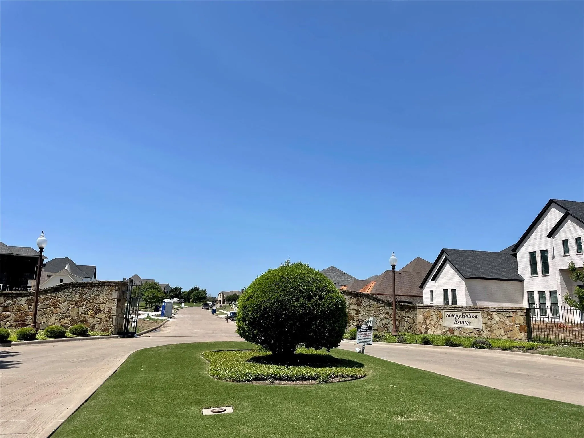 Improved Land For Sale in Ellis County , 1304 Estate Drive, Ennis, Texas 75119, 0, 0, Garage spaces, 0 Sqft, built in 0, mls#21354835, Real Estate Agent in Ennis, Homes For Sale in Ellis county, Homes For Sale in Ennis, Realtor in Ennis Texas, Real Estate Brokerage Independent Realty Texas, Luminita Cordes Realtor