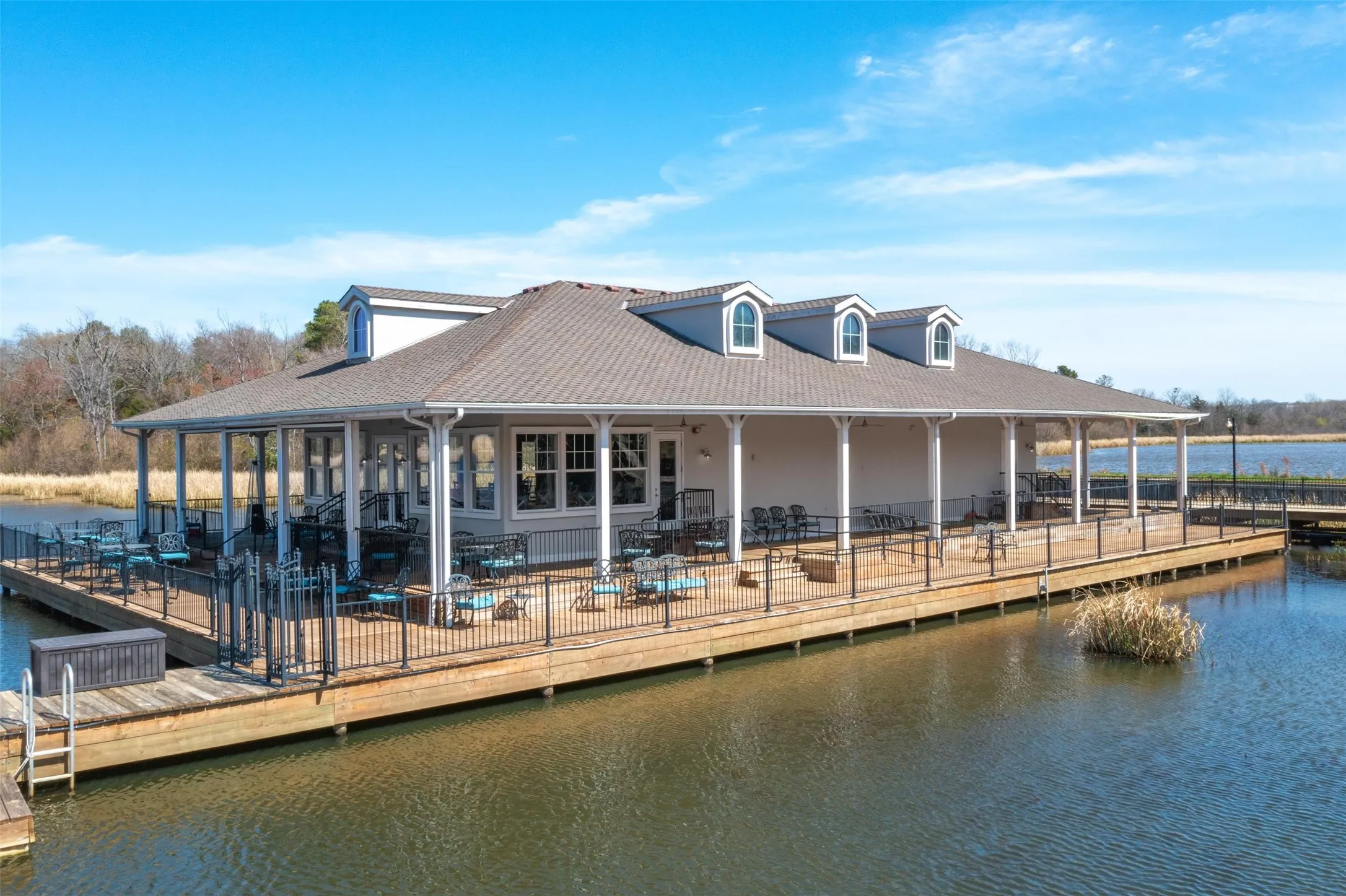 Country club Amenity