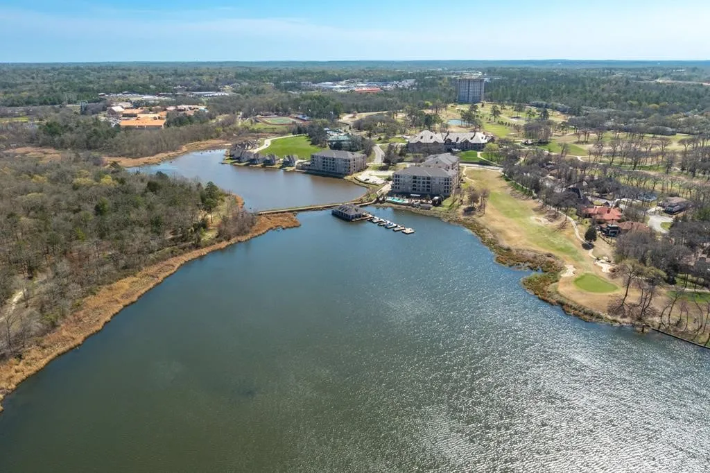 Condominium For Sale in Smith County , 3363 CASCADES Boulevard 219, Tyler, Texas 75709, 3 Bedroom, 2 Bathroom, 2 Garage spaces, 1,895 Sqft, built in 2008, Price $339,000, mls#21353978, Real Estate Agent in Tyler, Homes For Sale in Smith county, Homes For Sale in Tyler, Realtor in Tyler Texas, Real Estate Brokerage Independent Realty Texas, Luminita Cordes Realtor