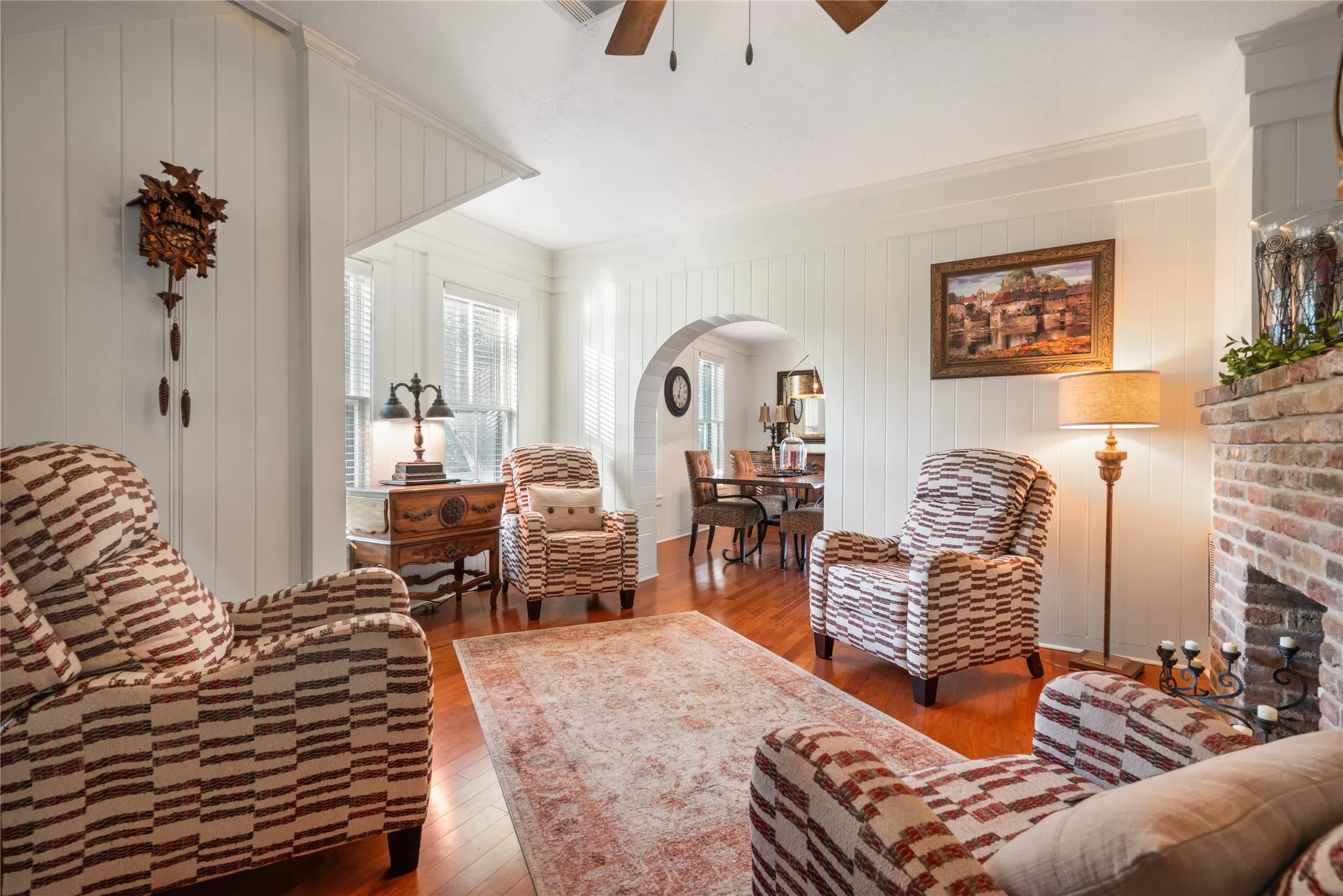 Single Family Residence For Sale in Bosque County , 415 N Avenue I, Clifton, Texas 76634, 3 Bedroom, 3 Bathroom, 3 Garage spaces, 2,490 Sqft, built in 1930, mls#21354010, Real Estate Agent in Clifton, Homes For Sale in Bosque county, Homes For Sale in Clifton, Realtor in Clifton Texas, Real Estate Brokerage Independent Realty Texas, Luminita Cordes Realtor