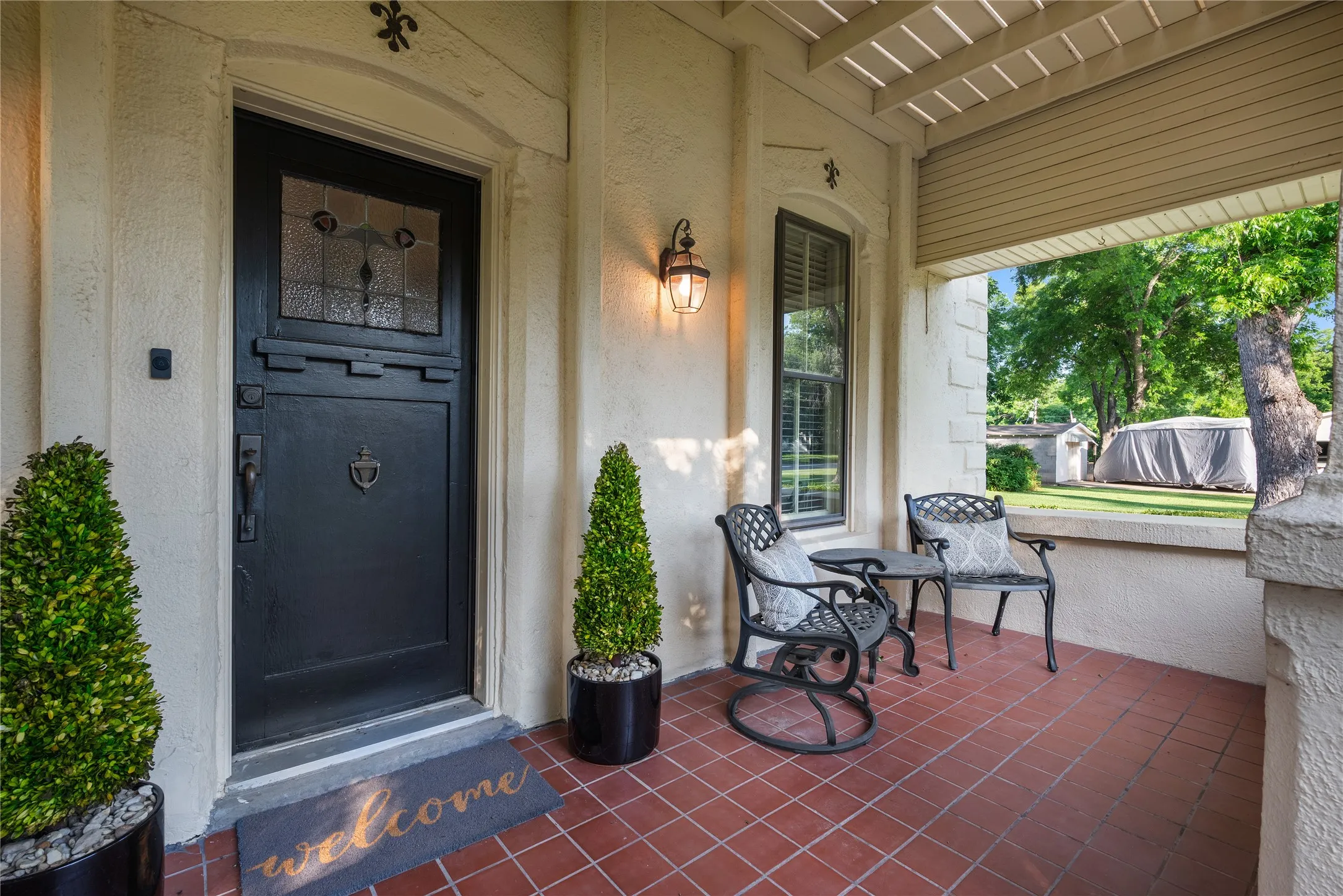 Single Family Residence For Sale in Bosque County , 415 N Avenue I, Clifton, Texas 76634, 3 Bedroom, 3 Bathroom, 3 Garage spaces, 2,490 Sqft, built in 1930, mls#21354010, Real Estate Agent in Clifton, Homes For Sale in Bosque county, Homes For Sale in Clifton, Realtor in Clifton Texas, Real Estate Brokerage Independent Realty Texas, Luminita Cordes Realtor