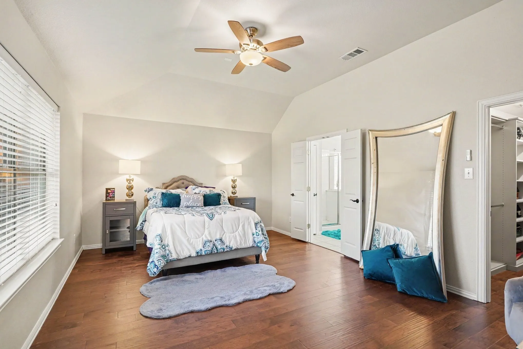 Single Family Residence For Sale in Tarrant County , 4509 Mallow Oak Drive, Fort Worth, Texas 76123, 3 Bedroom, 3 Bathroom, 2 Garage spaces, 2,897 Sqft, built in 2005, Price $349,988, mls#21354848, Real Estate Agent in Fort Worth, Homes For Sale in Tarrant county, Homes For Sale in Fort Worth, Realtor in Fort Worth Texas, Real Estate Brokerage Independent Realty Texas, Luminita Cordes Realtor