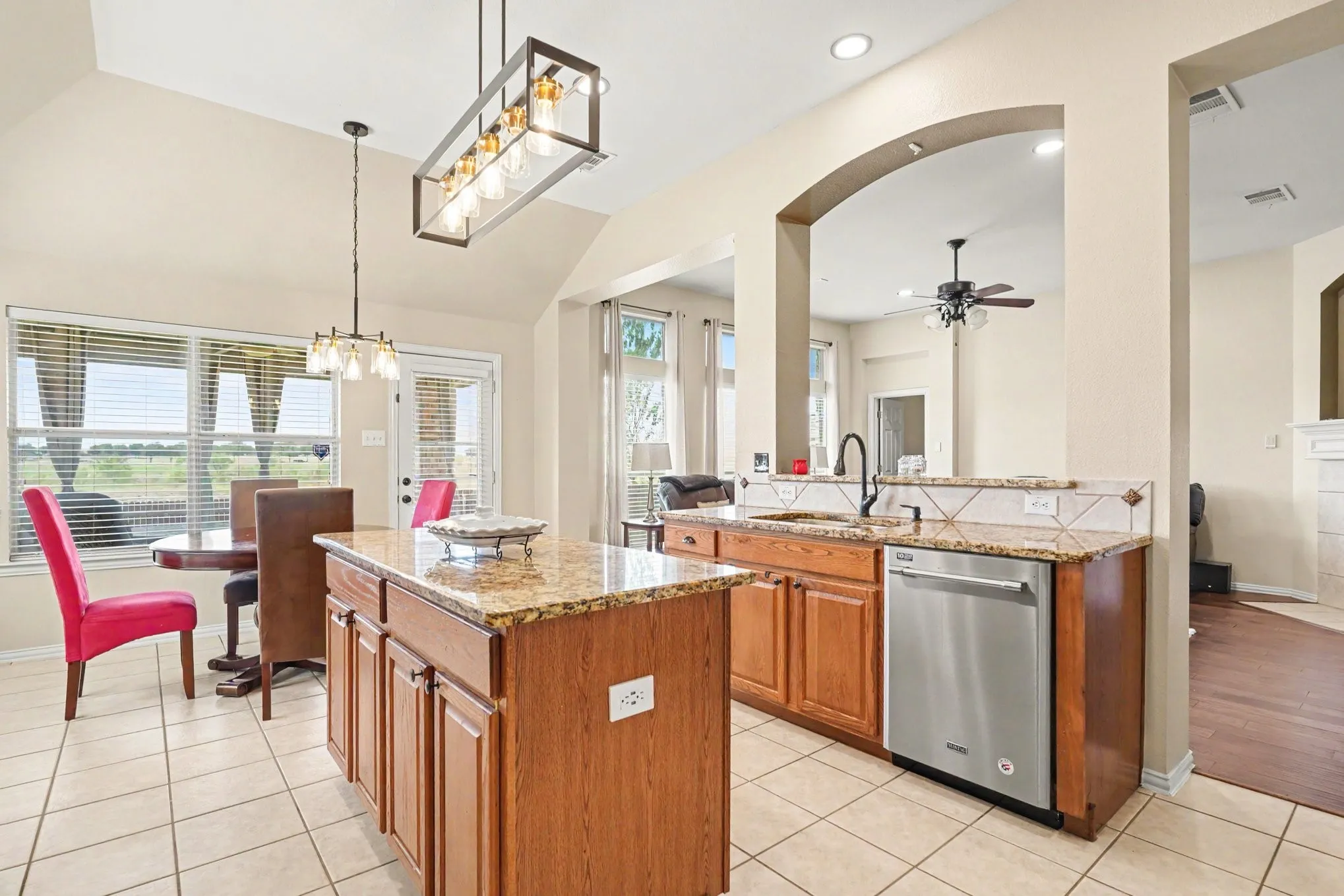 Single Family Residence For Sale in Tarrant County , 4509 Mallow Oak Drive, Fort Worth, Texas 76123, 3 Bedroom, 3 Bathroom, 2 Garage spaces, 2,897 Sqft, built in 2005, Price $349,988, mls#21354848, Real Estate Agent in Fort Worth, Homes For Sale in Tarrant county, Homes For Sale in Fort Worth, Realtor in Fort Worth Texas, Real Estate Brokerage Independent Realty Texas, Luminita Cordes Realtor