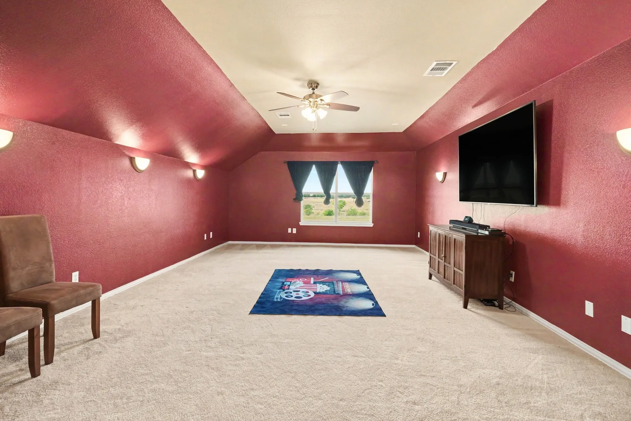 Single Family Residence For Sale in Tarrant County , 4509 Mallow Oak Drive, Fort Worth, Texas 76123, 3 Bedroom, 3 Bathroom, 2 Garage spaces, 2,897 Sqft, built in 2005, Price $349,988, mls#21354848, Real Estate Agent in Fort Worth, Homes For Sale in Tarrant county, Homes For Sale in Fort Worth, Realtor in Fort Worth Texas, Real Estate Brokerage Independent Realty Texas, Luminita Cordes Realtor