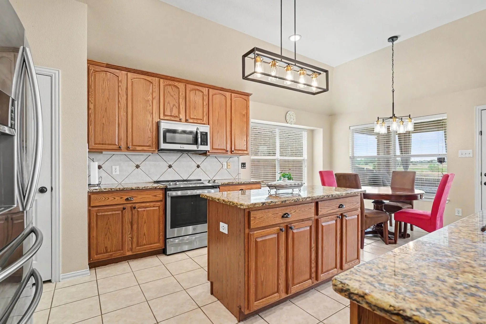 Single Family Residence For Sale in Tarrant County , 4509 Mallow Oak Drive, Fort Worth, Texas 76123, 3 Bedroom, 3 Bathroom, 2 Garage spaces, 2,897 Sqft, built in 2005, Price $349,988, mls#21354848, Real Estate Agent in Fort Worth, Homes For Sale in Tarrant county, Homes For Sale in Fort Worth, Realtor in Fort Worth Texas, Real Estate Brokerage Independent Realty Texas, Luminita Cordes Realtor
