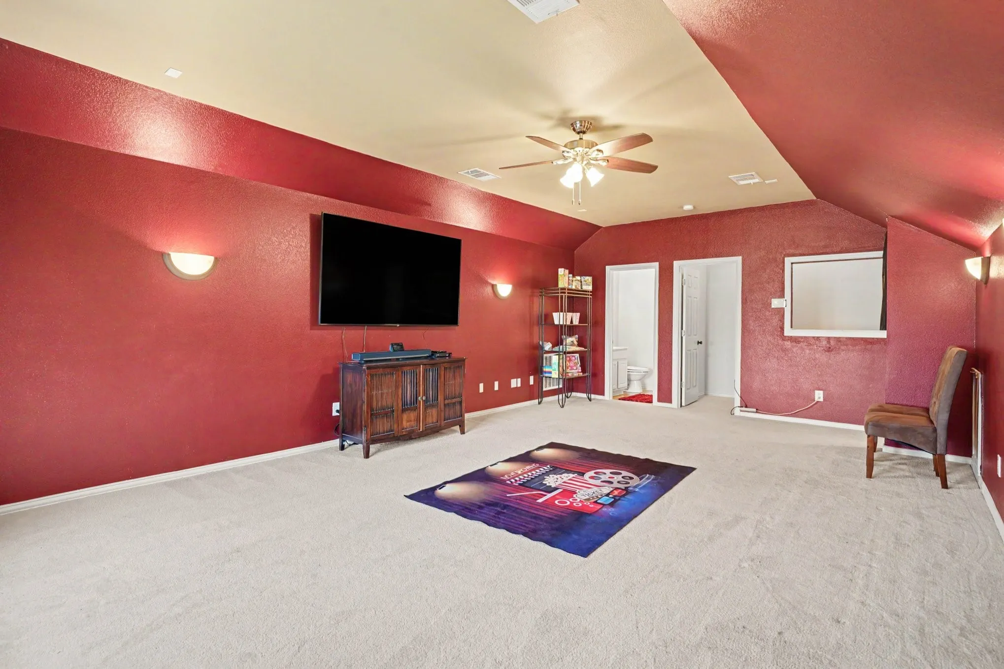Single Family Residence For Sale in Tarrant County , 4509 Mallow Oak Drive, Fort Worth, Texas 76123, 3 Bedroom, 3 Bathroom, 2 Garage spaces, 2,897 Sqft, built in 2005, Price $349,988, mls#21354848, Real Estate Agent in Fort Worth, Homes For Sale in Tarrant county, Homes For Sale in Fort Worth, Realtor in Fort Worth Texas, Real Estate Brokerage Independent Realty Texas, Luminita Cordes Realtor