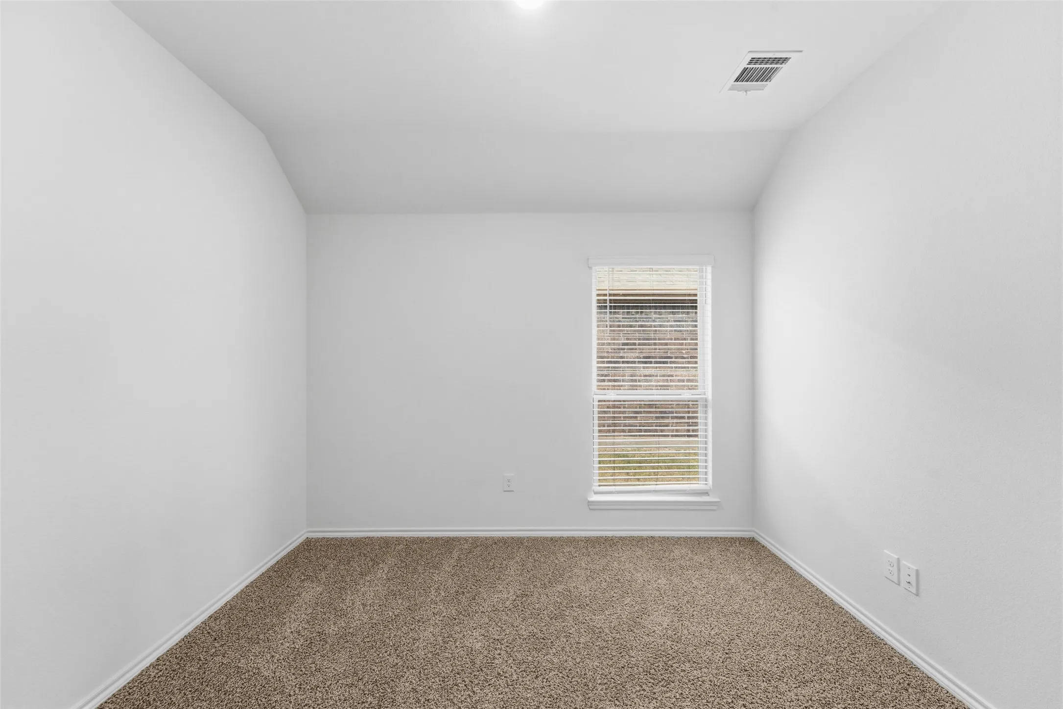 Single Family Residence For Sale in Collin County , 601 Nature Stroll Road, Lavon, Texas 75166, 3 Bedroom, 2 Bathroom, 2 Garage spaces, 1,416 Sqft, built in 2023, mls#21352299, Real Estate Agent in Lavon, Homes For Sale in Collin county, Homes For Sale in Lavon, Realtor in Lavon Texas, Real Estate Brokerage Independent Realty Texas, Luminita Cordes Realtor