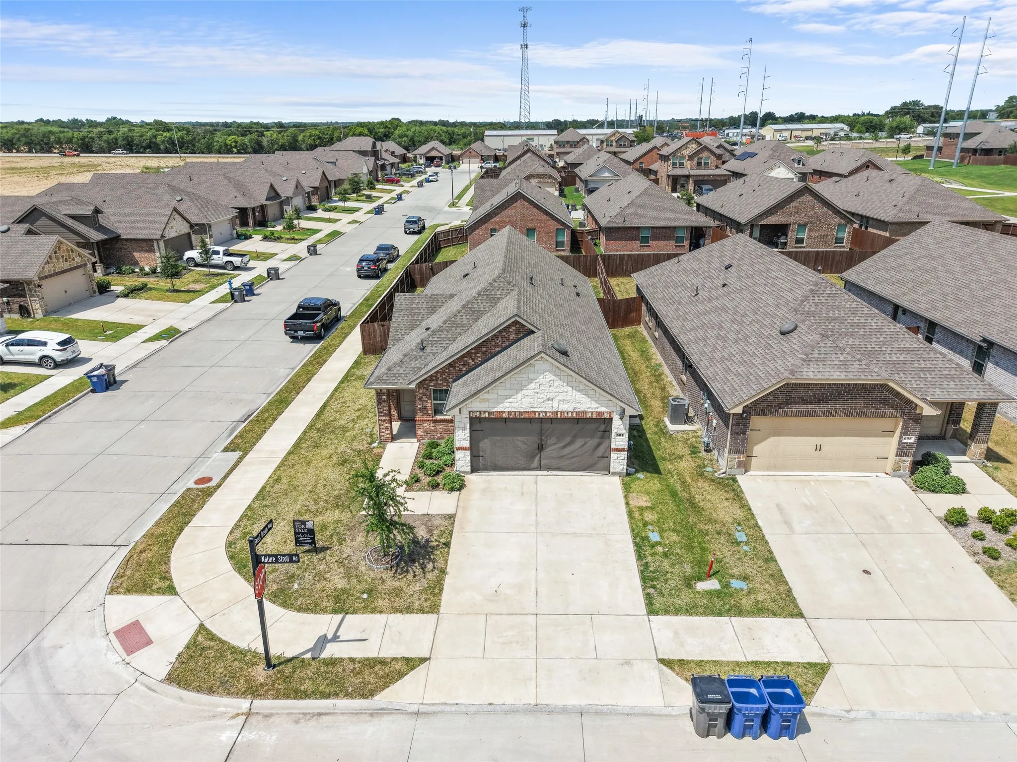 Single Family Residence For Rent in Collin County , 601 Nature Stroll Road, Lavon, Texas 75166, 3 Bedroom, 2 Bathroom, 2 Garage spaces, 1,416 Sqft, built in 2023, Price $2,300, mls#21352330, Real Estate Agent in Lavon, Homes For Rent in Collin county, Homes For Rent in Lavon, Realtor in Lavon Texas, Real Estate Brokerage Independent Realty Texas, Luminita Cordes Realtor