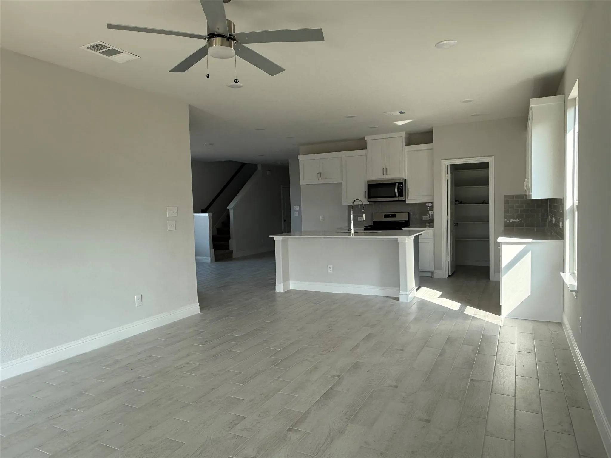 Single Family Residence For Rent in Collin County , 3206 Cordelia Drive, Princeton, Texas 75407, 4 Bedroom, 3 Bathroom, 2 Garage spaces, 2,545 Sqft, built in 2025, mls#21354686, Real Estate Agent in Princeton, Homes For Rent in Collin county, Homes For Rent in Princeton, Realtor in Princeton Texas, Real Estate Brokerage Independent Realty Texas, Luminita Cordes Realtor