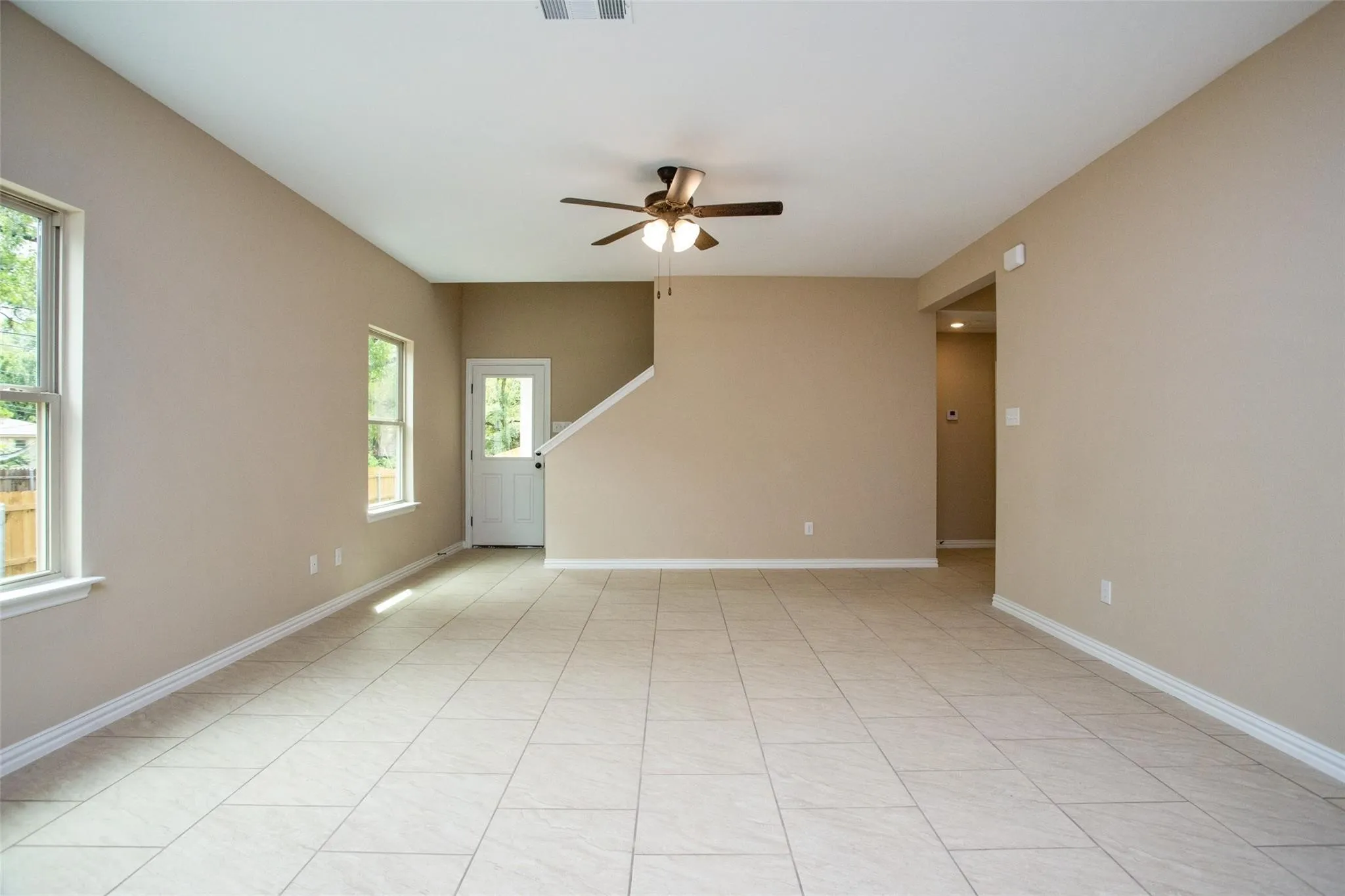 Single Family Residence For Rent in Hunt County , 134 Canales Circle, Greenville, Texas 75401, 3 Bedroom, 3 Bathroom, 2 Garage spaces, 1,802 Sqft, built in 2022, mls#21354863, Real Estate Agent in Greenville, Homes For Rent in Hunt county, Homes For Rent in Greenville, Realtor in Greenville Texas, Real Estate Brokerage Independent Realty Texas, Luminita Cordes Realtor