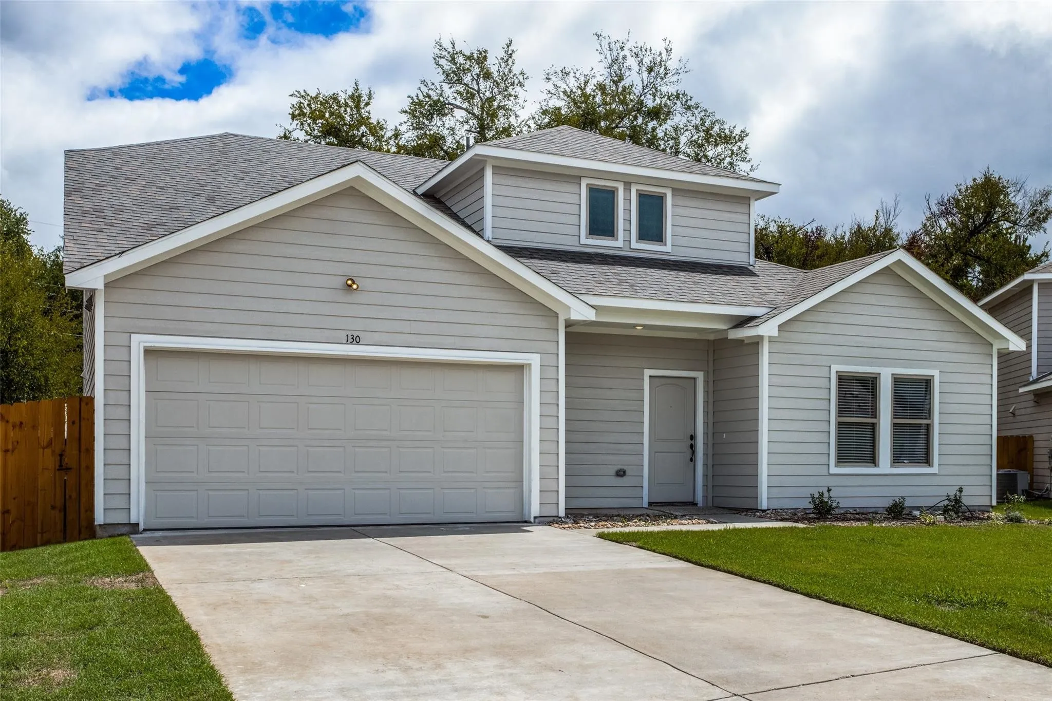 Single Family Residence For Rent in Hunt County , 134 Canales Circle, Greenville, Texas 75401, 3 Bedroom, 3 Bathroom, 2 Garage spaces, 1,802 Sqft, built in 2022, mls#21354863, Real Estate Agent in Greenville, Homes For Rent in Hunt county, Homes For Rent in Greenville, Realtor in Greenville Texas, Real Estate Brokerage Independent Realty Texas, Luminita Cordes Realtor