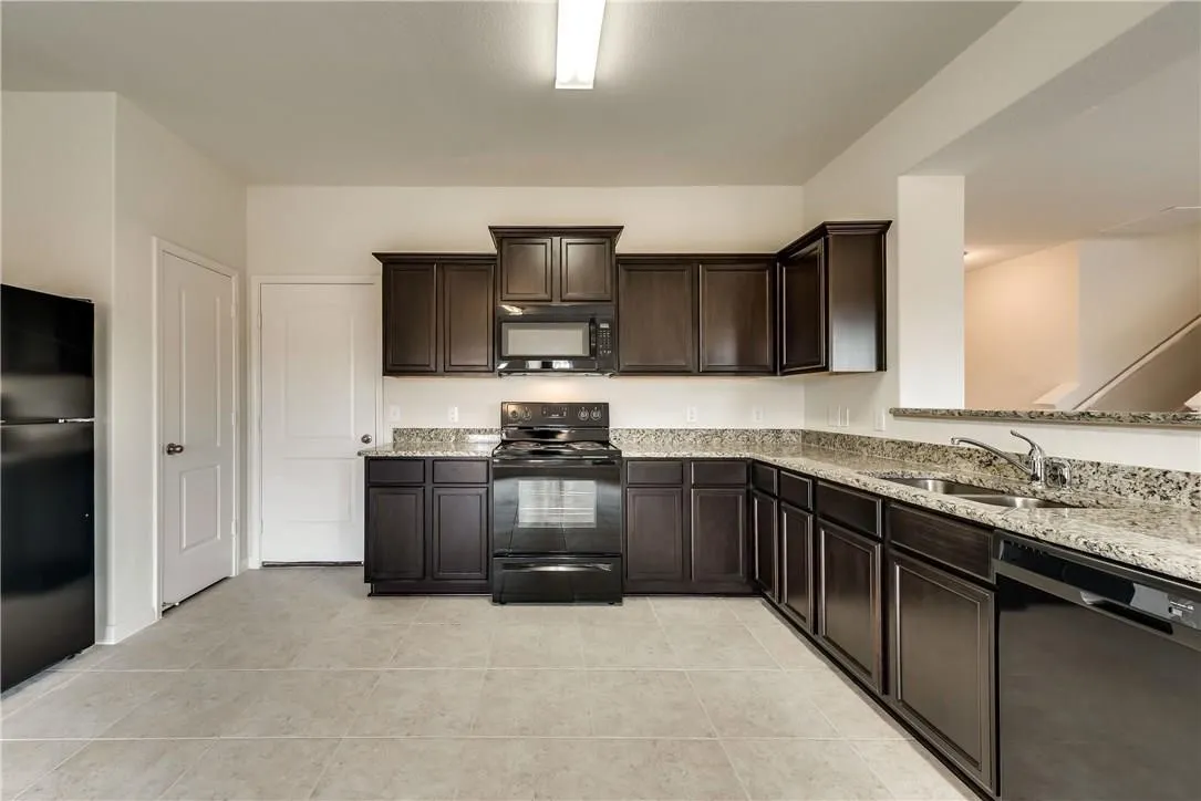 Single Family Residence For Rent in Collin County , 105 Curt Street, Anna, Texas 75409, 3 Bedroom, 3 Bathroom, 2 Garage spaces, 2,047 Sqft, built in 2017, mls#21354735, Real Estate Agent in Anna, Homes For Rent in Collin county, Homes For Rent in Anna, Realtor in Anna Texas, Real Estate Brokerage Independent Realty Texas, Luminita Cordes Realtor