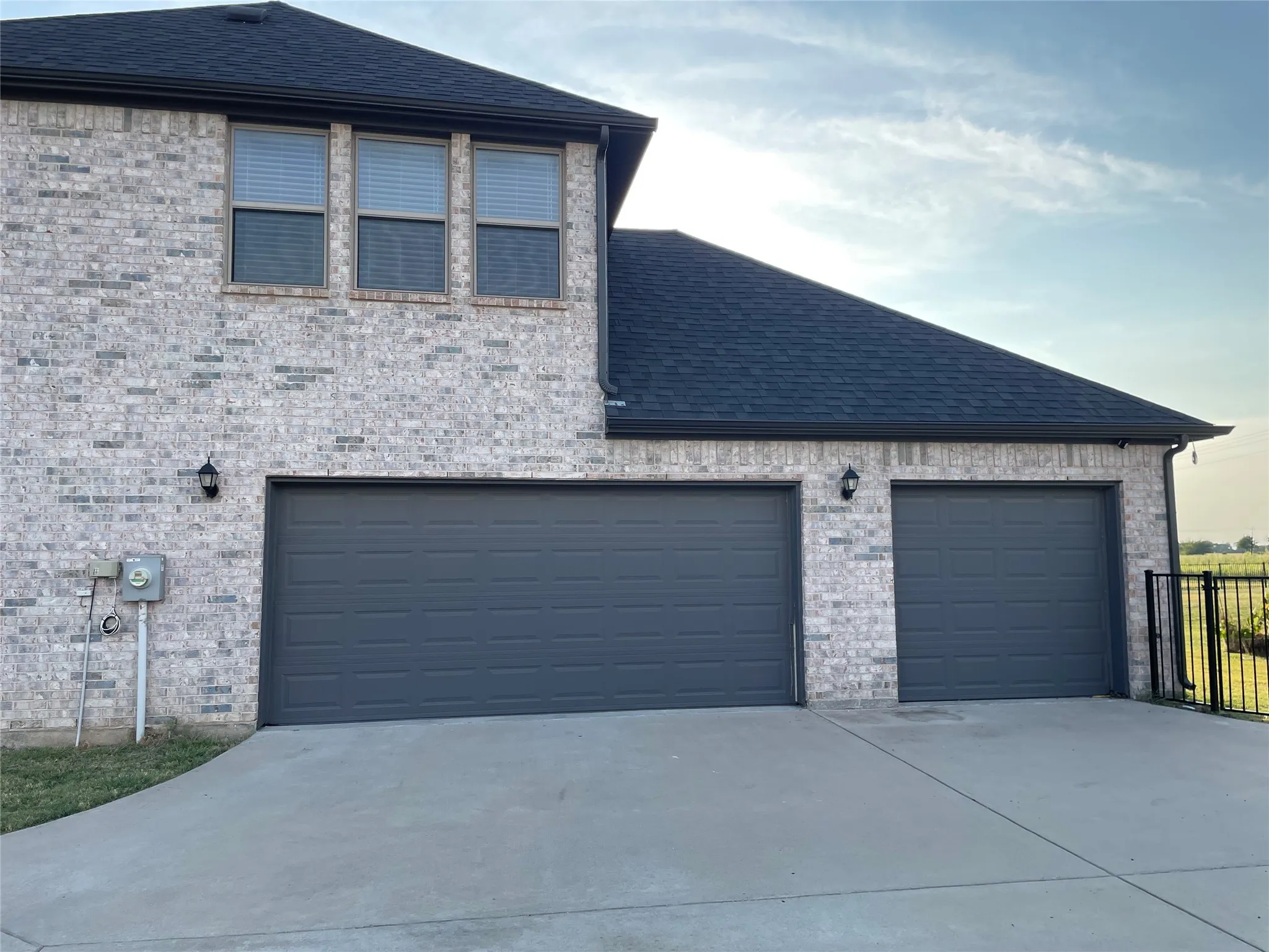 Single Family Residence For Sale in Collin County , 4223 Waterstone Estates Drive, Mc Kinney, Texas 75071, 4 Bedroom, 5 Bathroom, 3 Garage spaces, 3,658 Sqft, built in 2021, mls#21344324, Real Estate Agent in Mc Kinney, Homes For Sale in Collin county, Homes For Sale in Mc Kinney, Realtor in Mc Kinney Texas, Real Estate Brokerage Independent Realty Texas, Luminita Cordes Realtor
