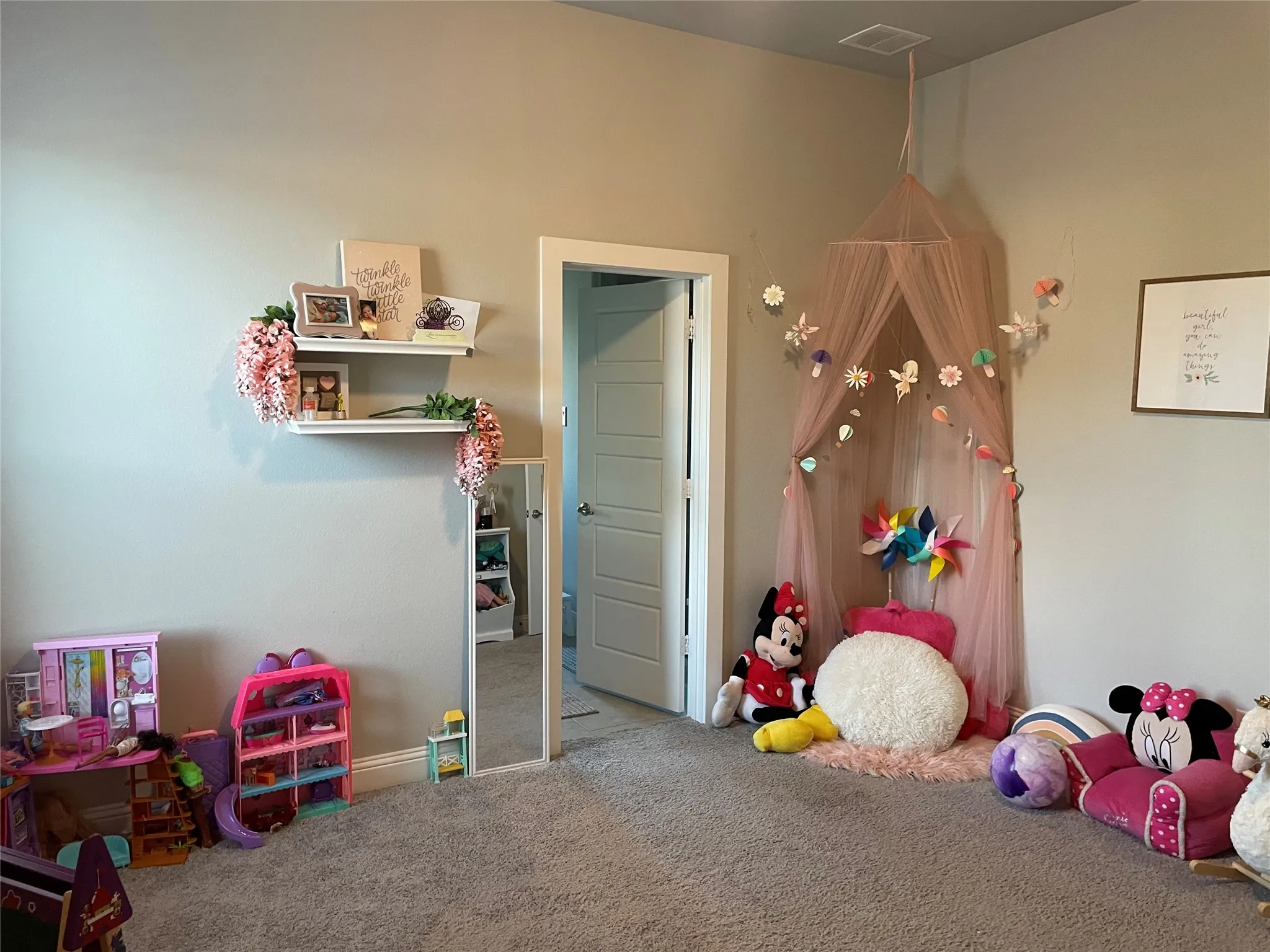 Single Family Residence For Sale in Collin County , 4223 Waterstone Estates Drive, Mc Kinney, Texas 75071, 4 Bedroom, 5 Bathroom, 3 Garage spaces, 3,658 Sqft, built in 2021, mls#21344324, Real Estate Agent in Mc Kinney, Homes For Sale in Collin county, Homes For Sale in Mc Kinney, Realtor in Mc Kinney Texas, Real Estate Brokerage Independent Realty Texas, Luminita Cordes Realtor