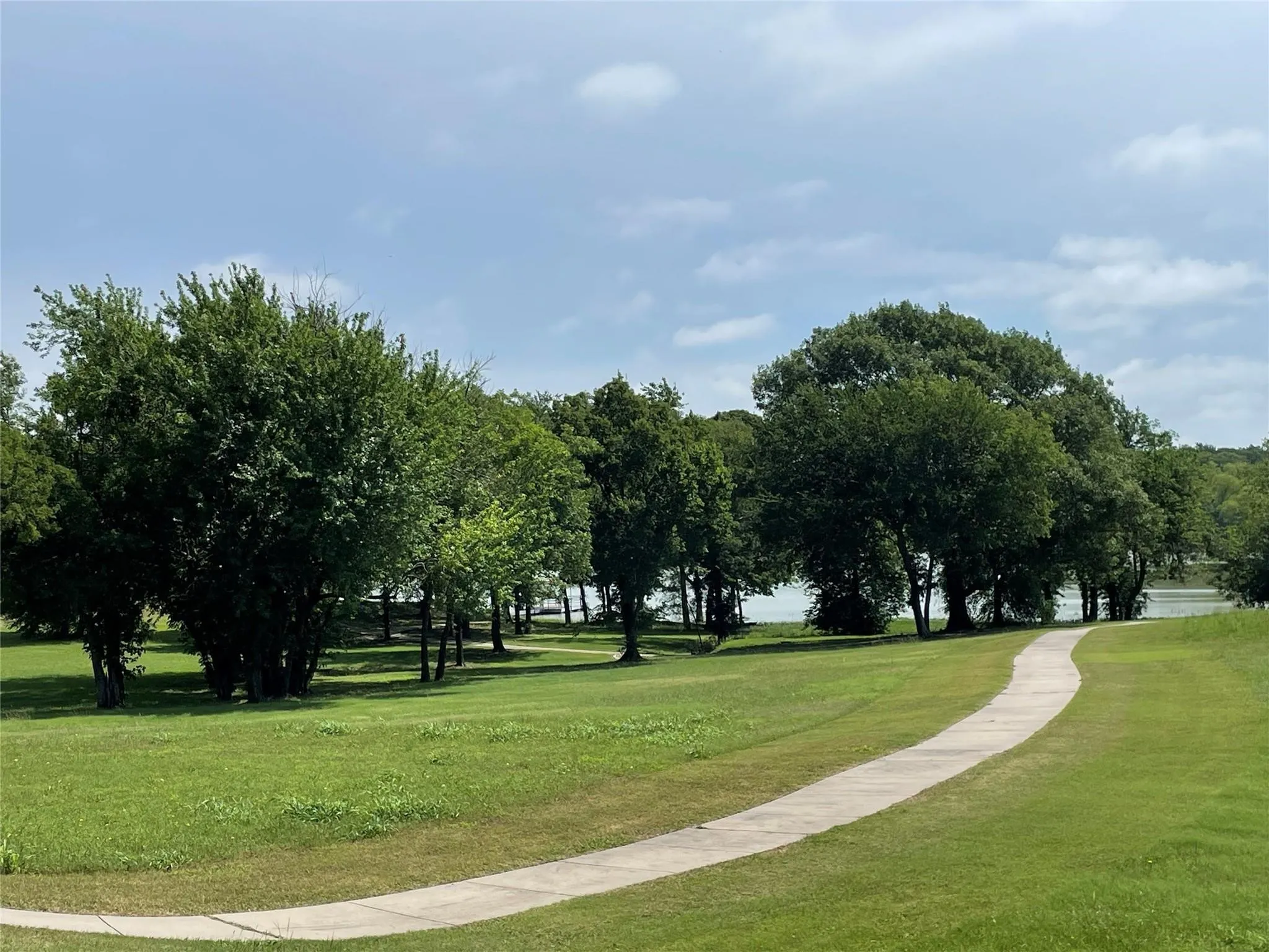 Single Family Residence For Sale in Collin County , 4223 Waterstone Estates Drive, Mc Kinney, Texas 75071, 4 Bedroom, 5 Bathroom, 3 Garage spaces, 3,658 Sqft, built in 2021, mls#21344324, Real Estate Agent in Mc Kinney, Homes For Sale in Collin county, Homes For Sale in Mc Kinney, Realtor in Mc Kinney Texas, Real Estate Brokerage Independent Realty Texas, Luminita Cordes Realtor