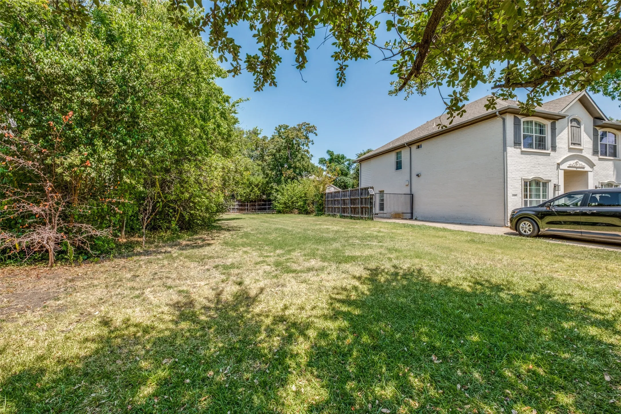 Premium, fully cleared 50 x 150 lot providing the perfect blank canvas for your custom build.