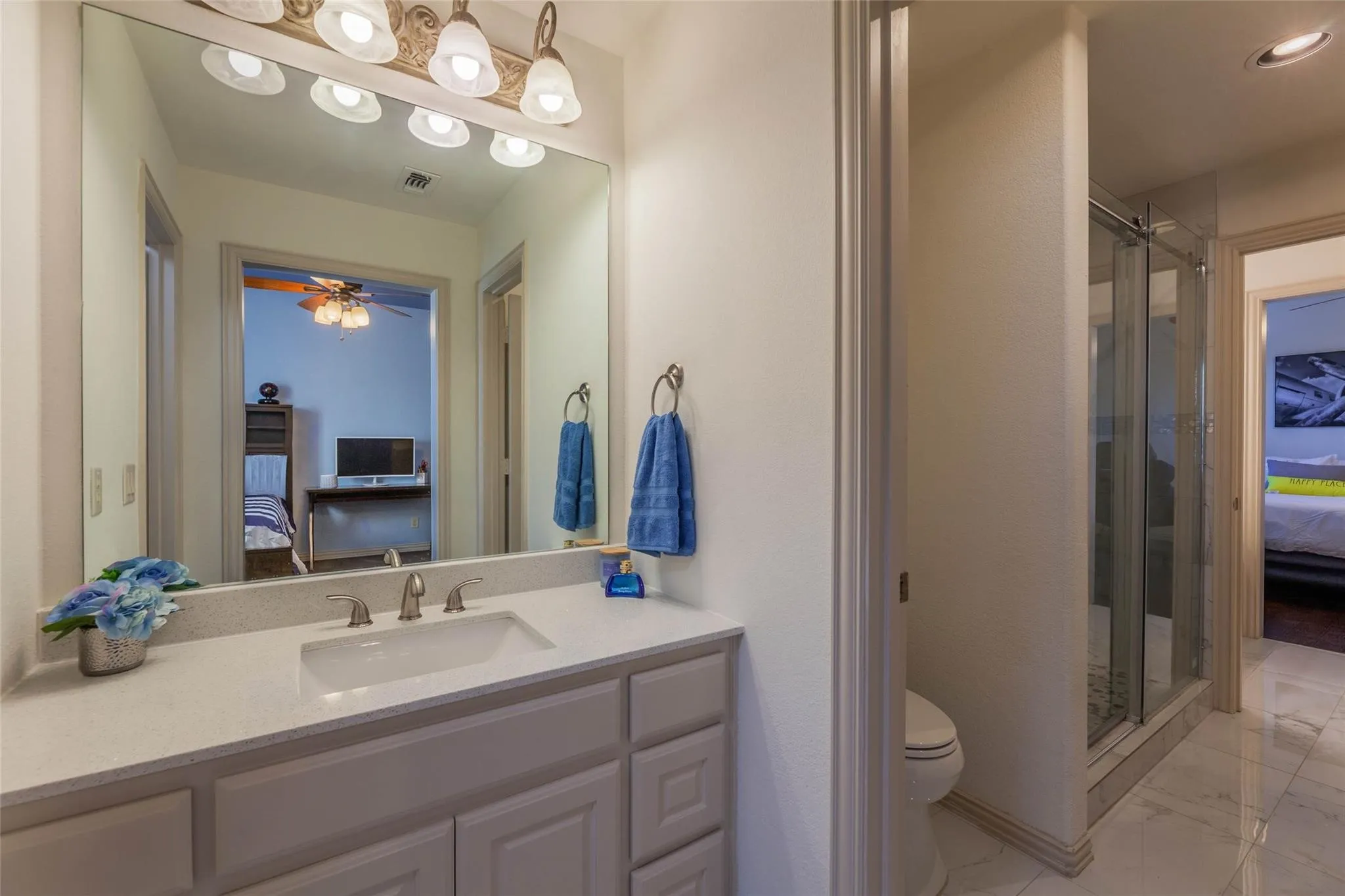 Single Family Residence For Sale in Collin County , 6705 Thorntree Drive, Mc Kinney, Texas 75072, 6 Bedroom, 6 Bathroom, 3 Garage spaces, 4,843 Sqft, built in 2004, mls#21354812, Real Estate Agent in Mc Kinney, Homes For Sale in Collin county, Homes For Sale in Mc Kinney, Realtor in Mc Kinney Texas, Real Estate Brokerage Independent Realty Texas, Luminita Cordes Realtor