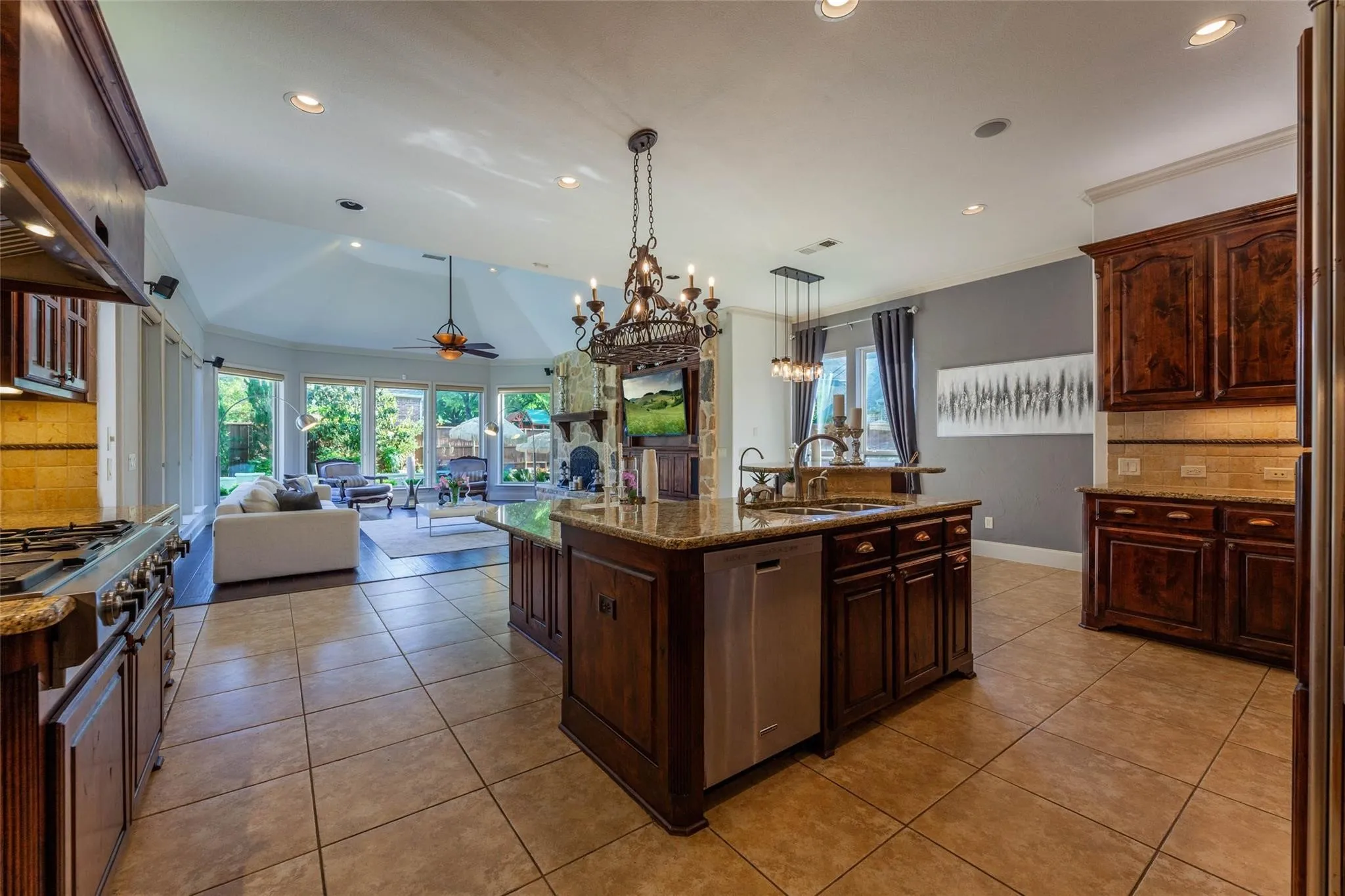 Single Family Residence For Sale in Collin County , 6705 Thorntree Drive, Mc Kinney, Texas 75072, 6 Bedroom, 6 Bathroom, 3 Garage spaces, 4,843 Sqft, built in 2004, mls#21354812, Real Estate Agent in Mc Kinney, Homes For Sale in Collin county, Homes For Sale in Mc Kinney, Realtor in Mc Kinney Texas, Real Estate Brokerage Independent Realty Texas, Luminita Cordes Realtor