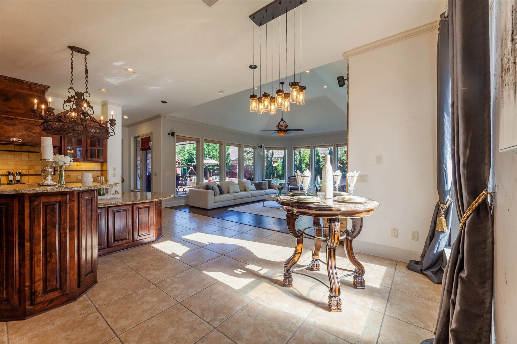 Single Family Residence For Sale in Collin County , 6705 Thorntree Drive, Mc Kinney, Texas 75072, 6 Bedroom, 6 Bathroom, 3 Garage spaces, 4,843 Sqft, built in 2004, mls#21354812, Real Estate Agent in Mc Kinney, Homes For Sale in Collin county, Homes For Sale in Mc Kinney, Realtor in Mc Kinney Texas, Real Estate Brokerage Independent Realty Texas, Luminita Cordes Realtor