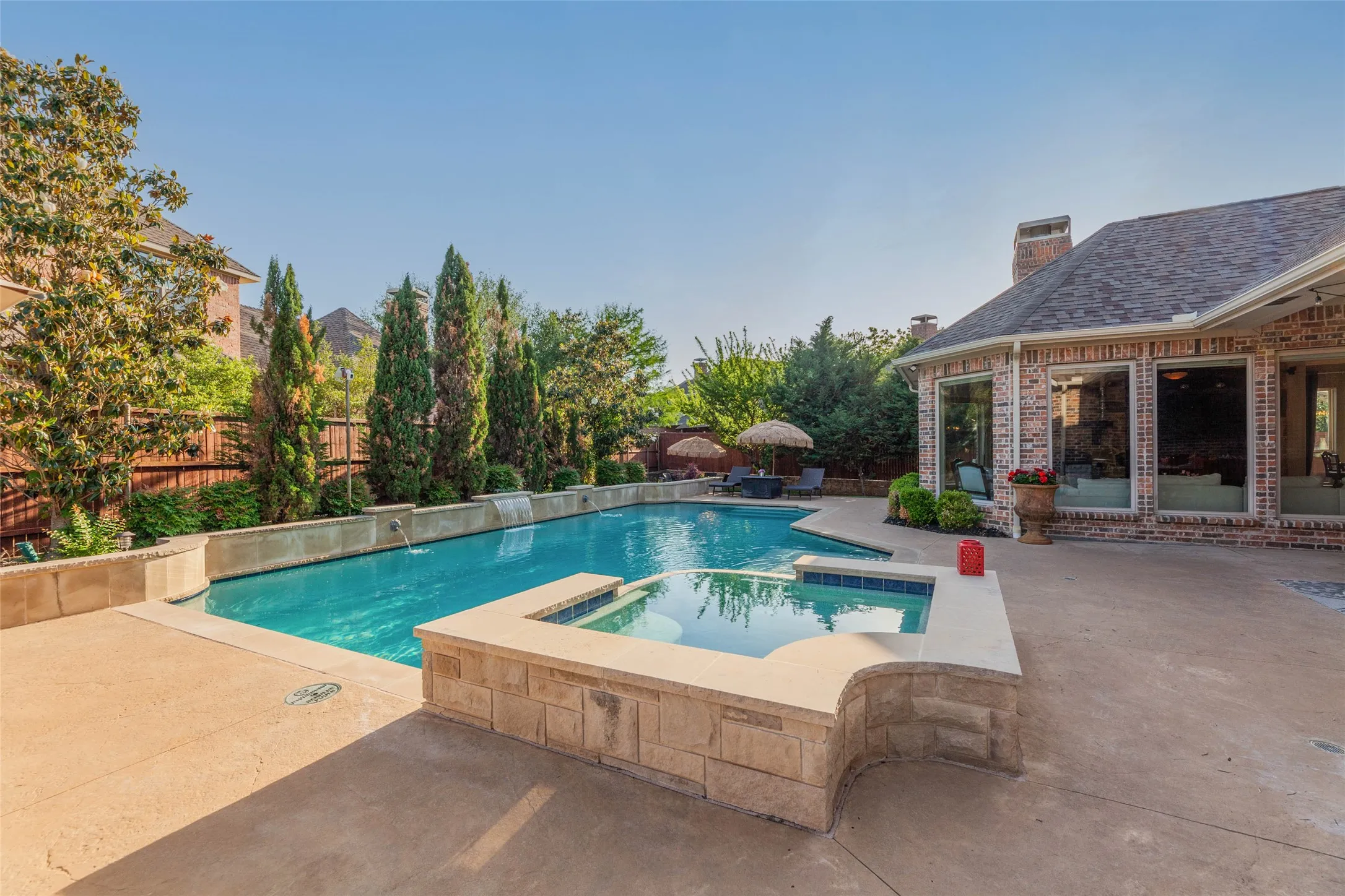 Single Family Residence For Sale in Collin County , 6705 Thorntree Drive, Mc Kinney, Texas 75072, 6 Bedroom, 6 Bathroom, 3 Garage spaces, 4,843 Sqft, built in 2004, mls#21354812, Real Estate Agent in Mc Kinney, Homes For Sale in Collin county, Homes For Sale in Mc Kinney, Realtor in Mc Kinney Texas, Real Estate Brokerage Independent Realty Texas, Luminita Cordes Realtor