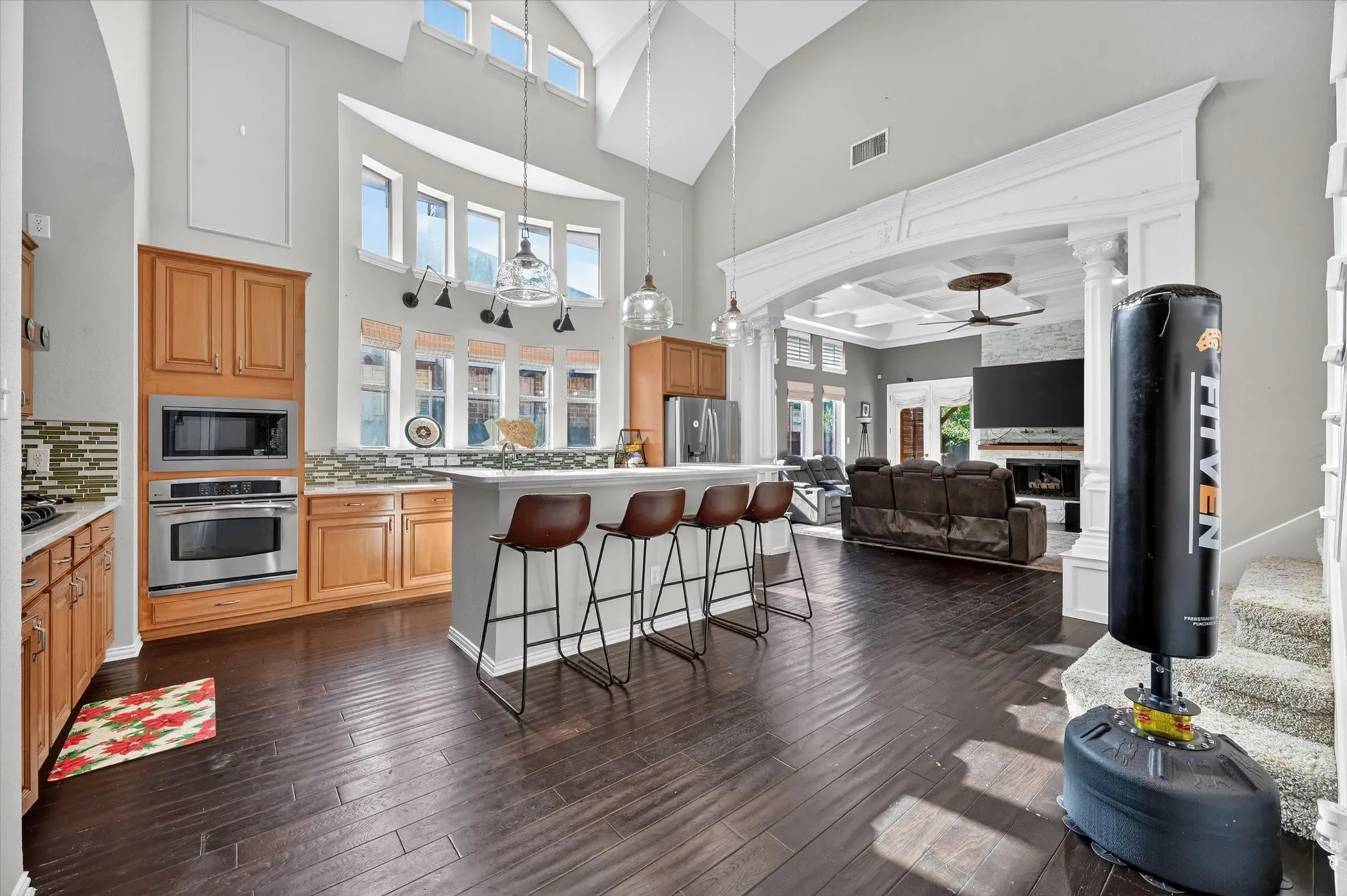 Single Family Residence For Rent in Tarrant County , 8136 Black Ash Drive, Fort Worth, Texas 76131, 4 Bedroom, 3 Bathroom, 2 Garage spaces, 2,846 Sqft, built in 2006, Price $3,200, mls#21354882, Real Estate Agent in Fort Worth, Homes For Rent in Tarrant county, Homes For Rent in Fort Worth, Realtor in Fort Worth Texas, Real Estate Brokerage Independent Realty Texas, Luminita Cordes Realtor
