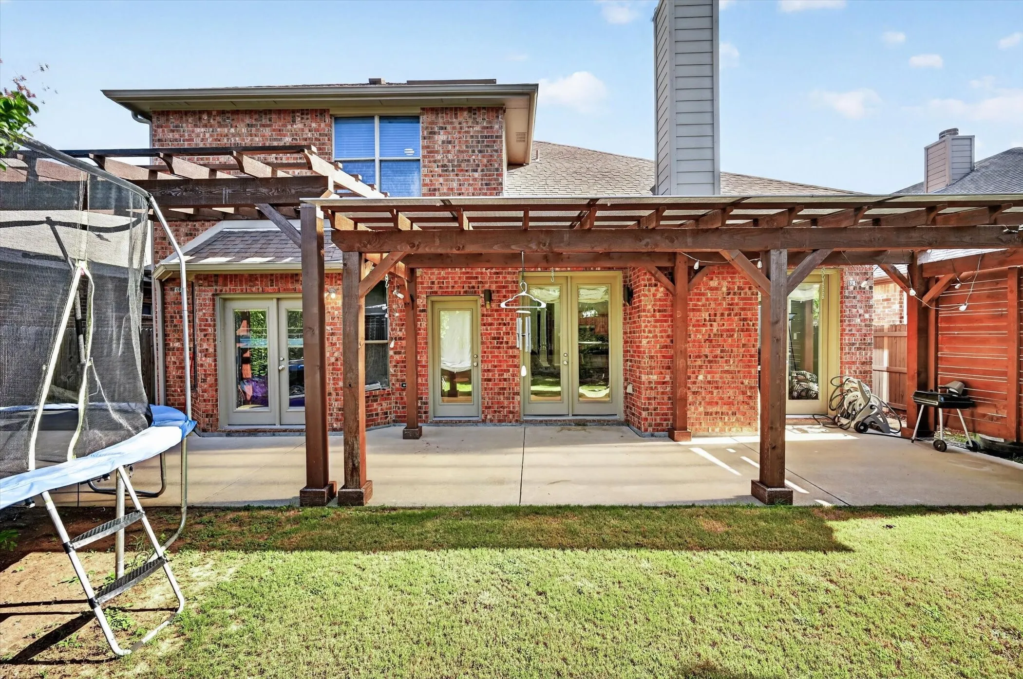 Single Family Residence For Rent in Tarrant County , 8136 Black Ash Drive, Fort Worth, Texas 76131, 4 Bedroom, 3 Bathroom, 2 Garage spaces, 2,846 Sqft, built in 2006, Price $3,200, mls#21354882, Real Estate Agent in Fort Worth, Homes For Rent in Tarrant county, Homes For Rent in Fort Worth, Realtor in Fort Worth Texas, Real Estate Brokerage Independent Realty Texas, Luminita Cordes Realtor